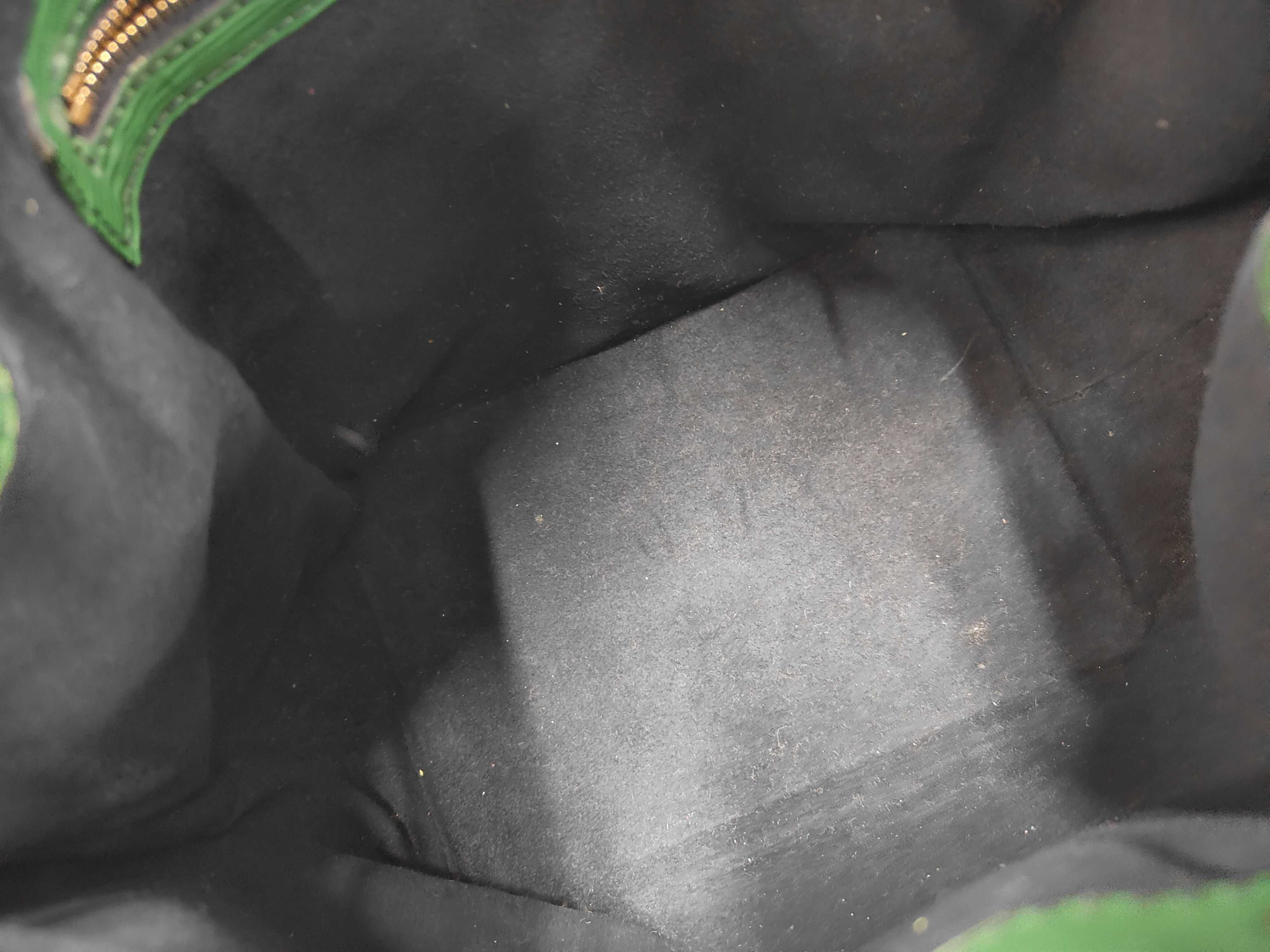 Petit Noé Shoulder Bag — view 9