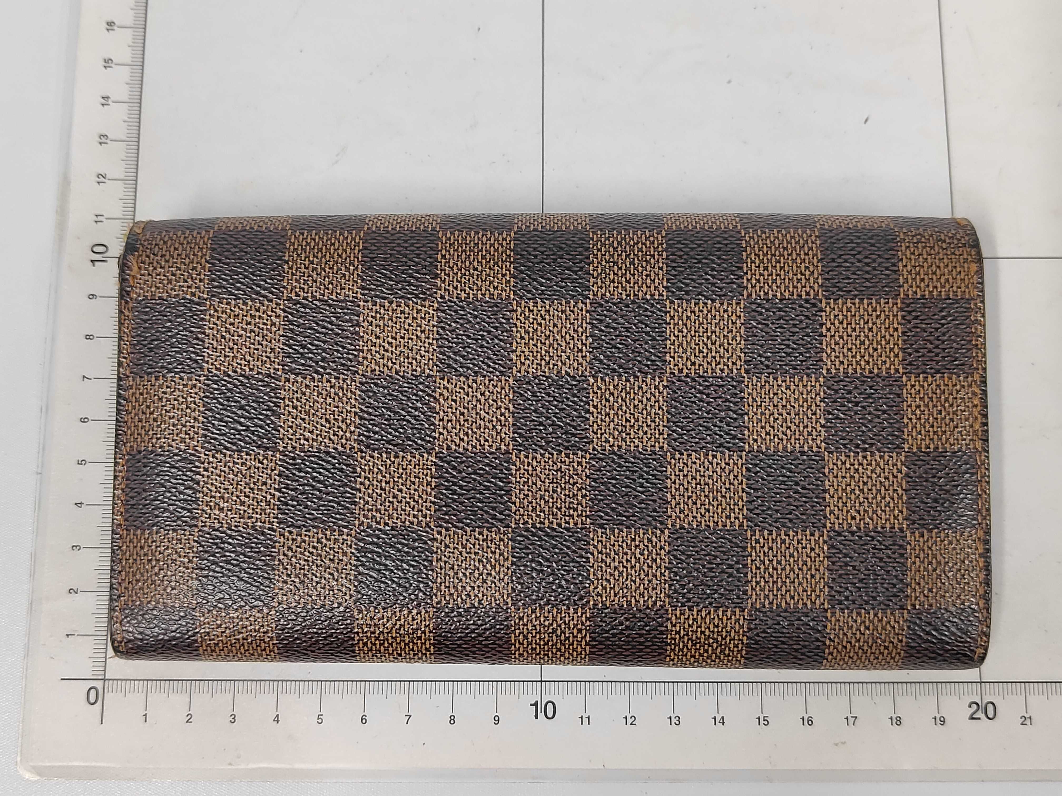 LV Damier Long Wallet — view 2