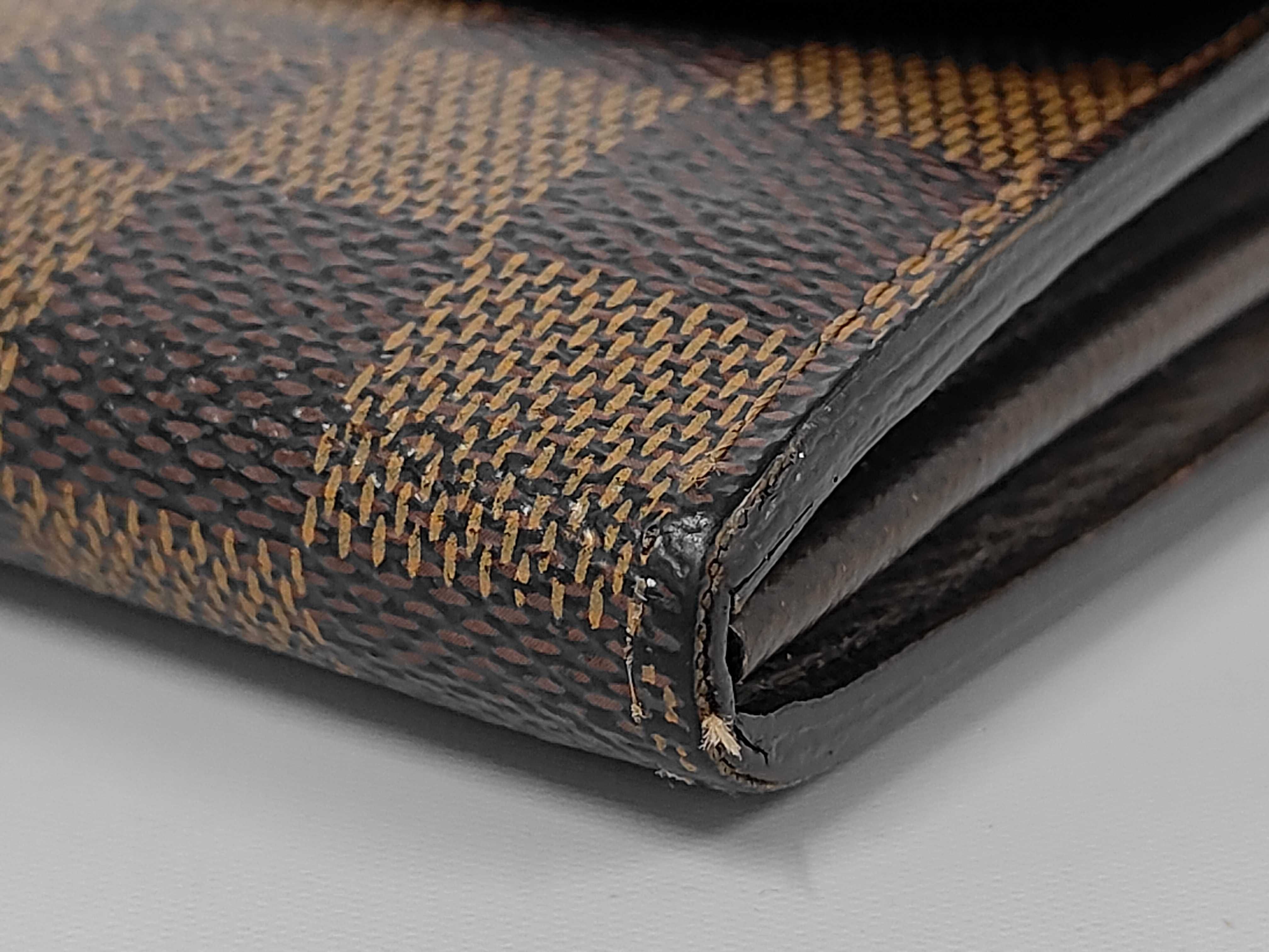 LV Damier Long Wallet — view 3