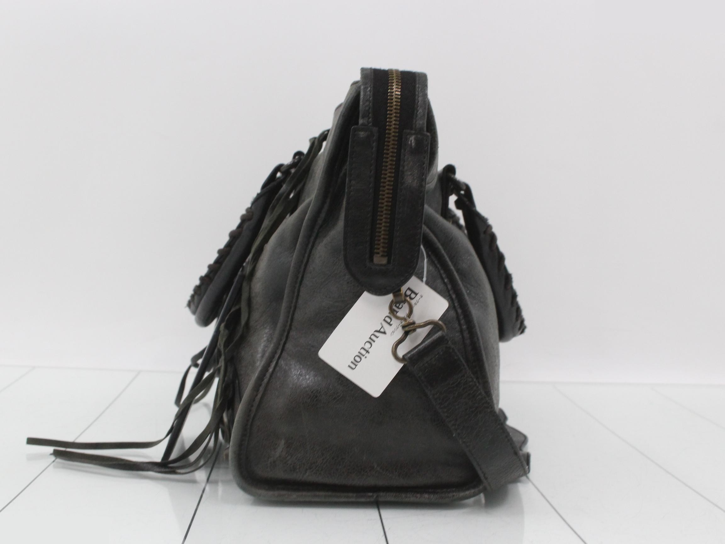 The City Handbag 2-Way Shoulder Bag, Black — view 3