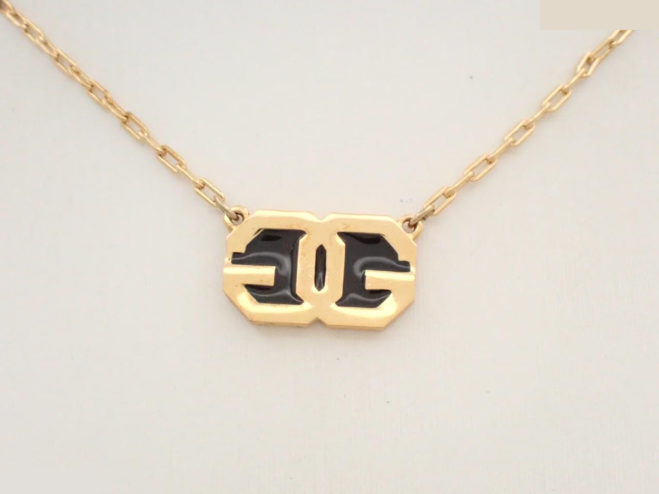 Other lines: Precious metals, necklaces, pendants, chain approximately 36cm