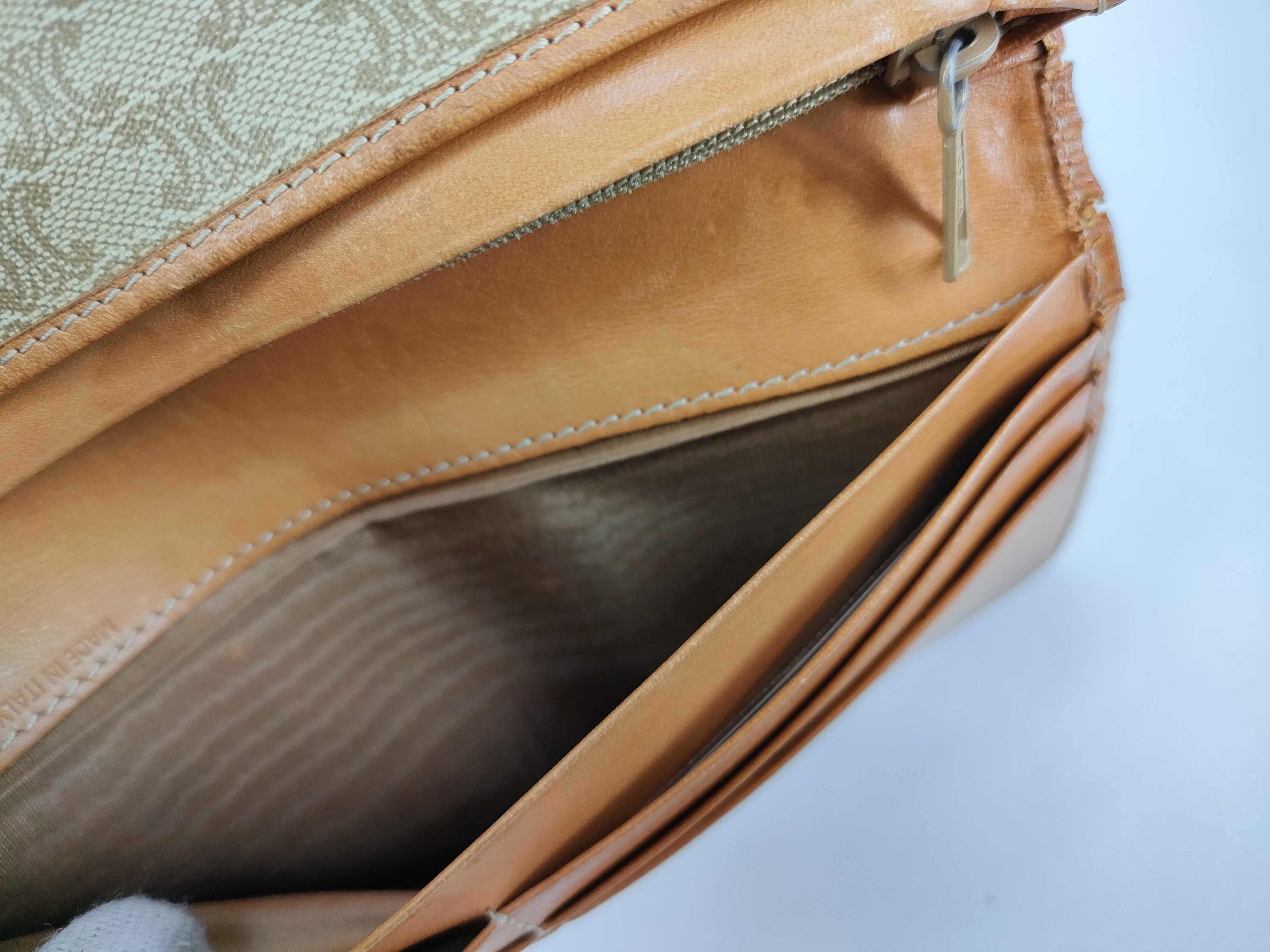 Long Wallet — view 14