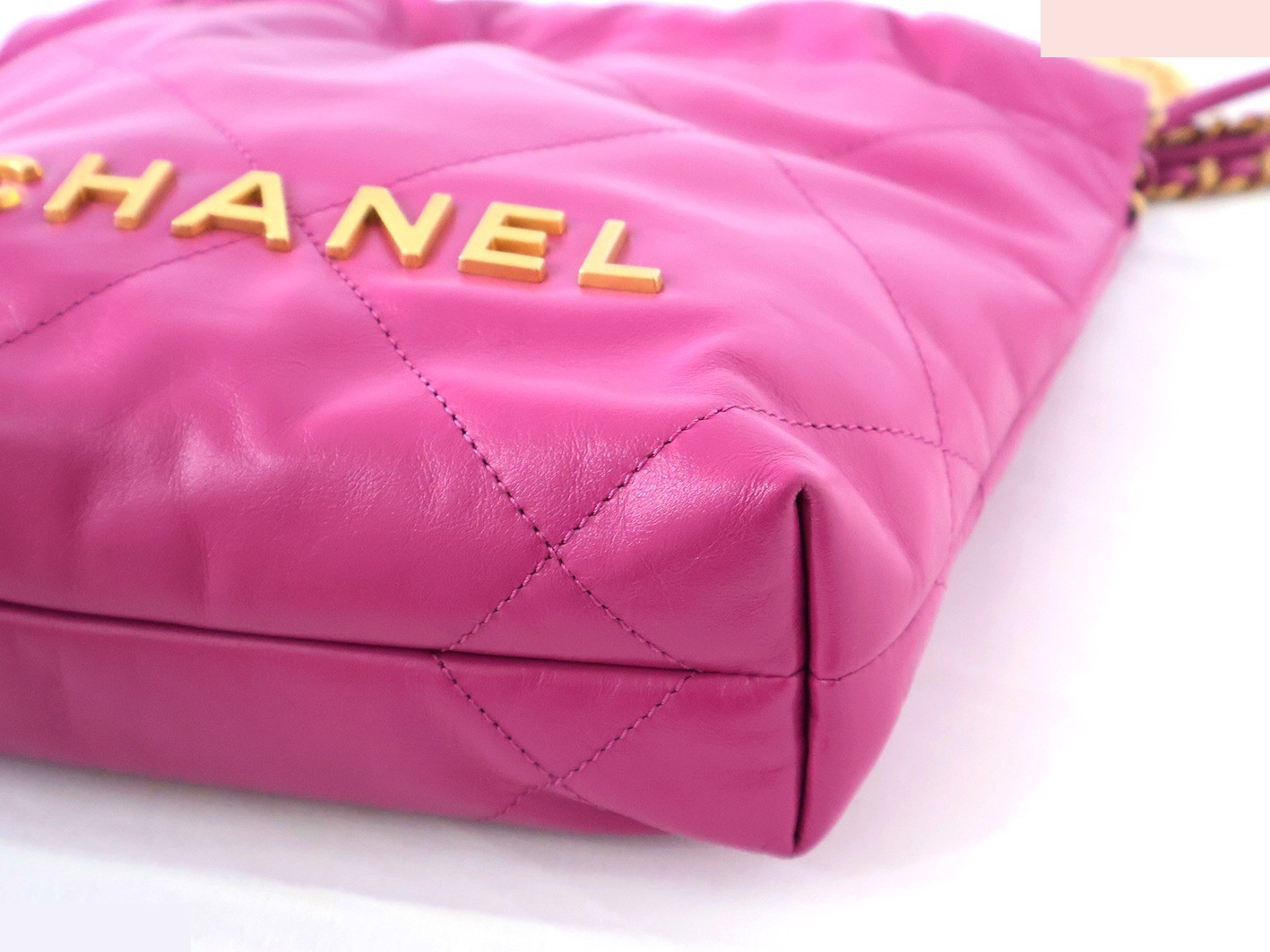 22 Shiny Calfskin Chain Shoulder Bag, Pink — view 4