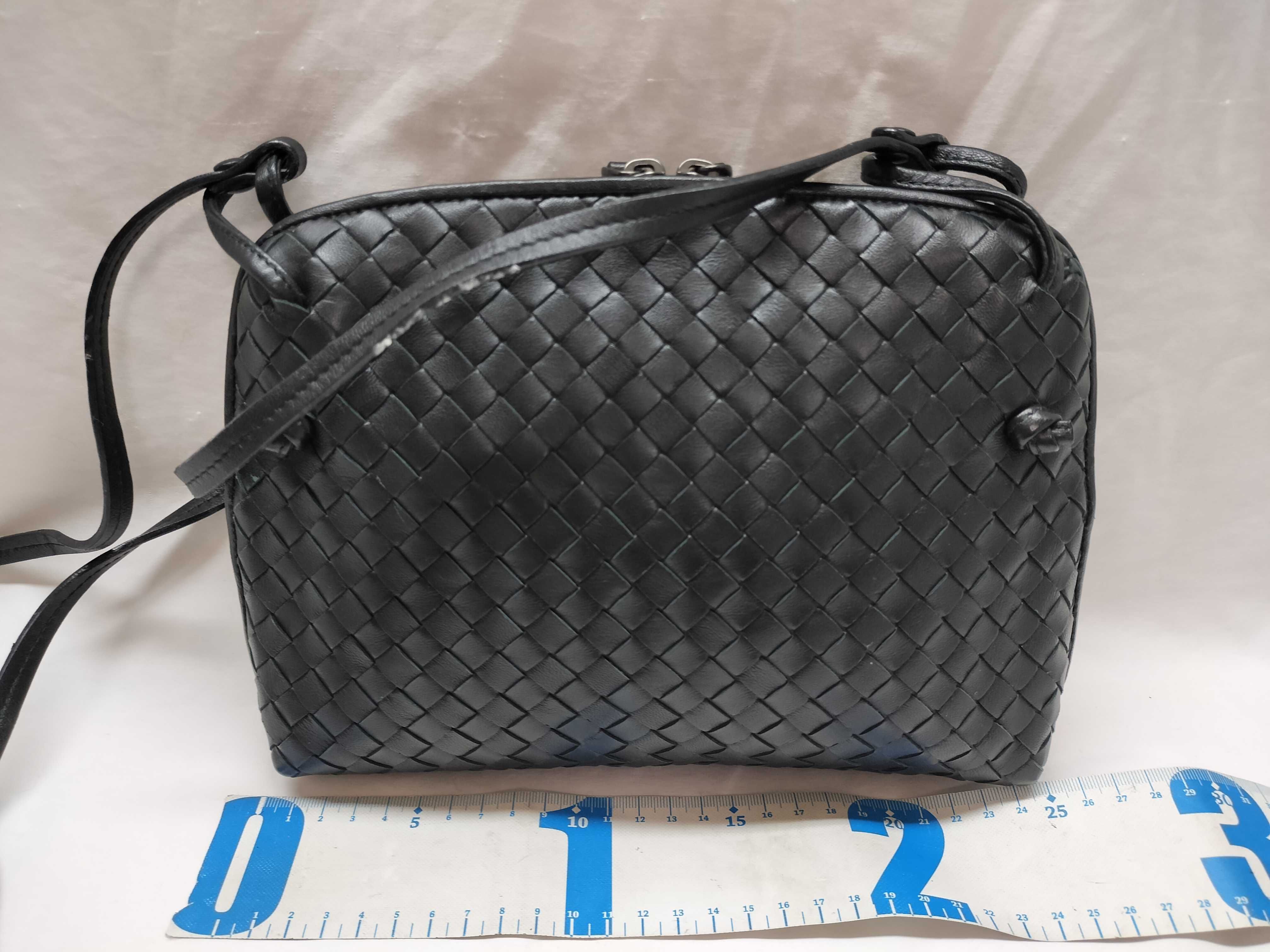Intrecciato HK - Black Shoulder Bag — view 2