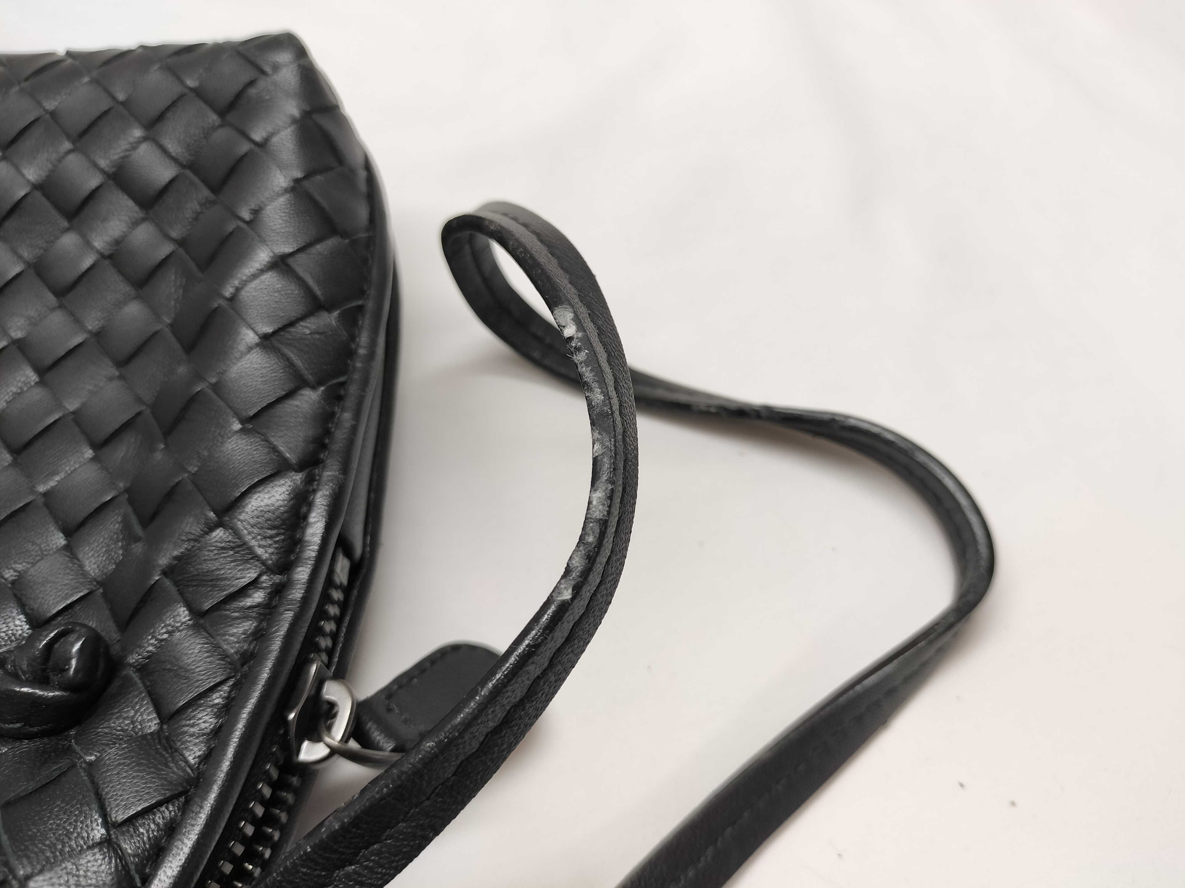 Intrecciato HK - Black Shoulder Bag — view 15
