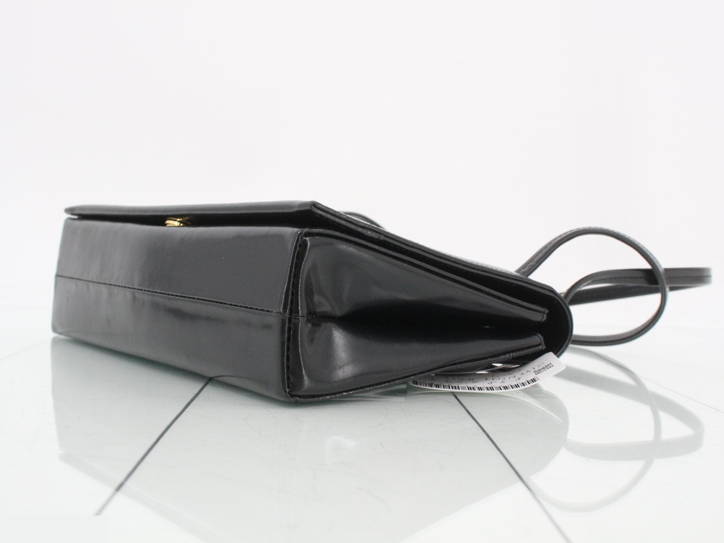 Other lines: Bags & Handbags, 4G logo, Smooth Leather — view 6