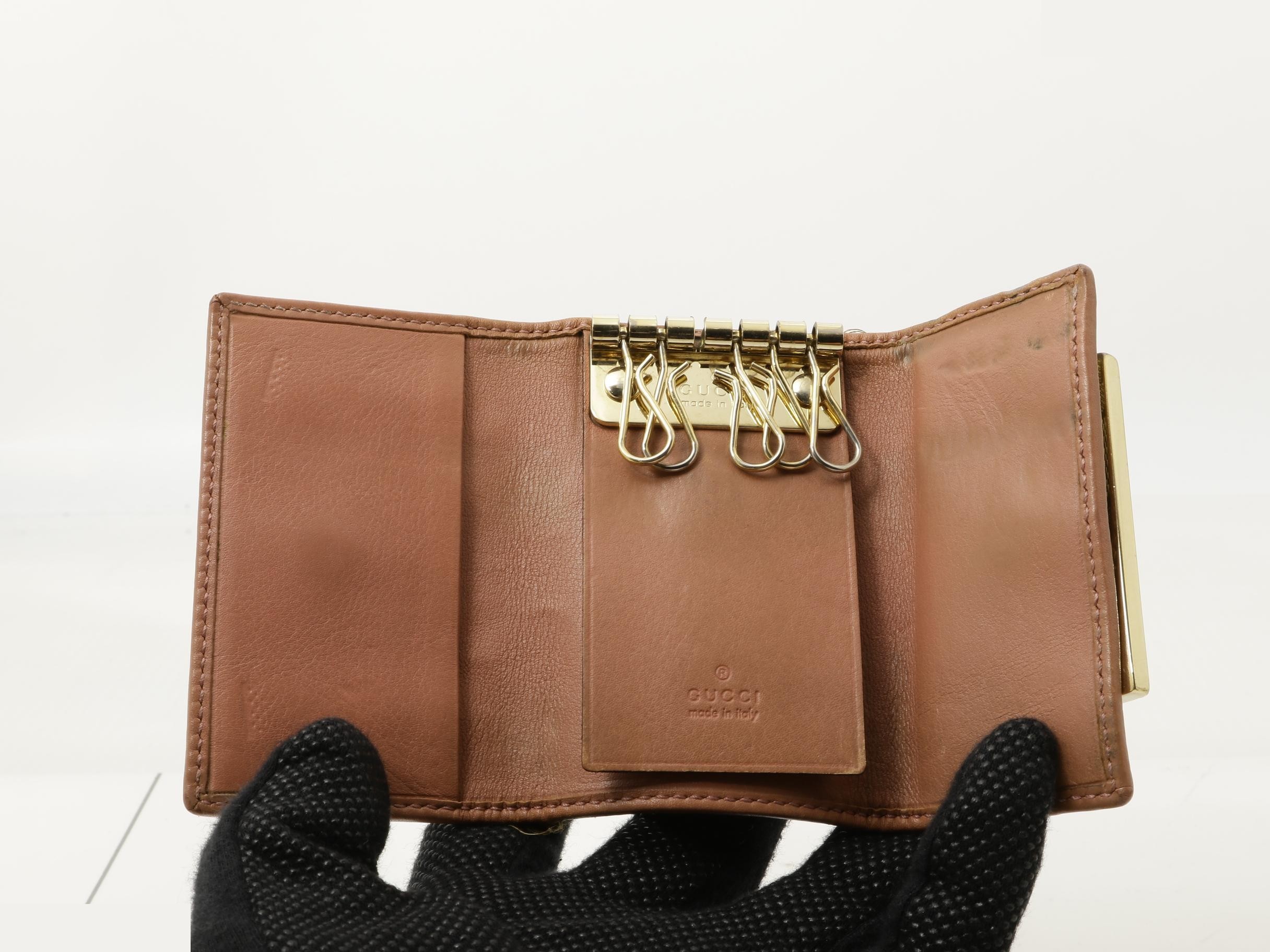 Key case — view 4