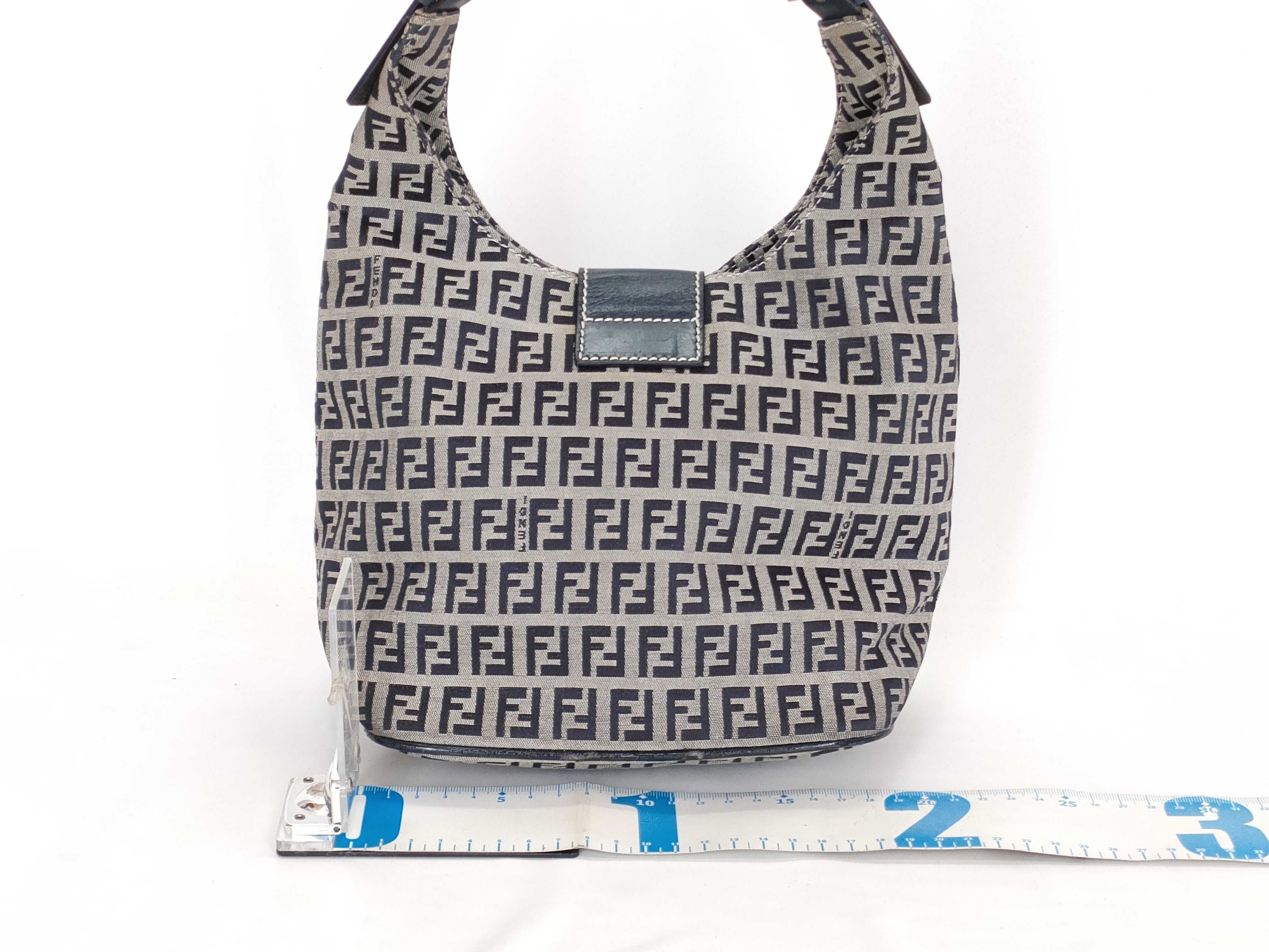 Zucca pattern Fendi Mamma Bucket Zucchino handbag one-shoulder bag — view 2