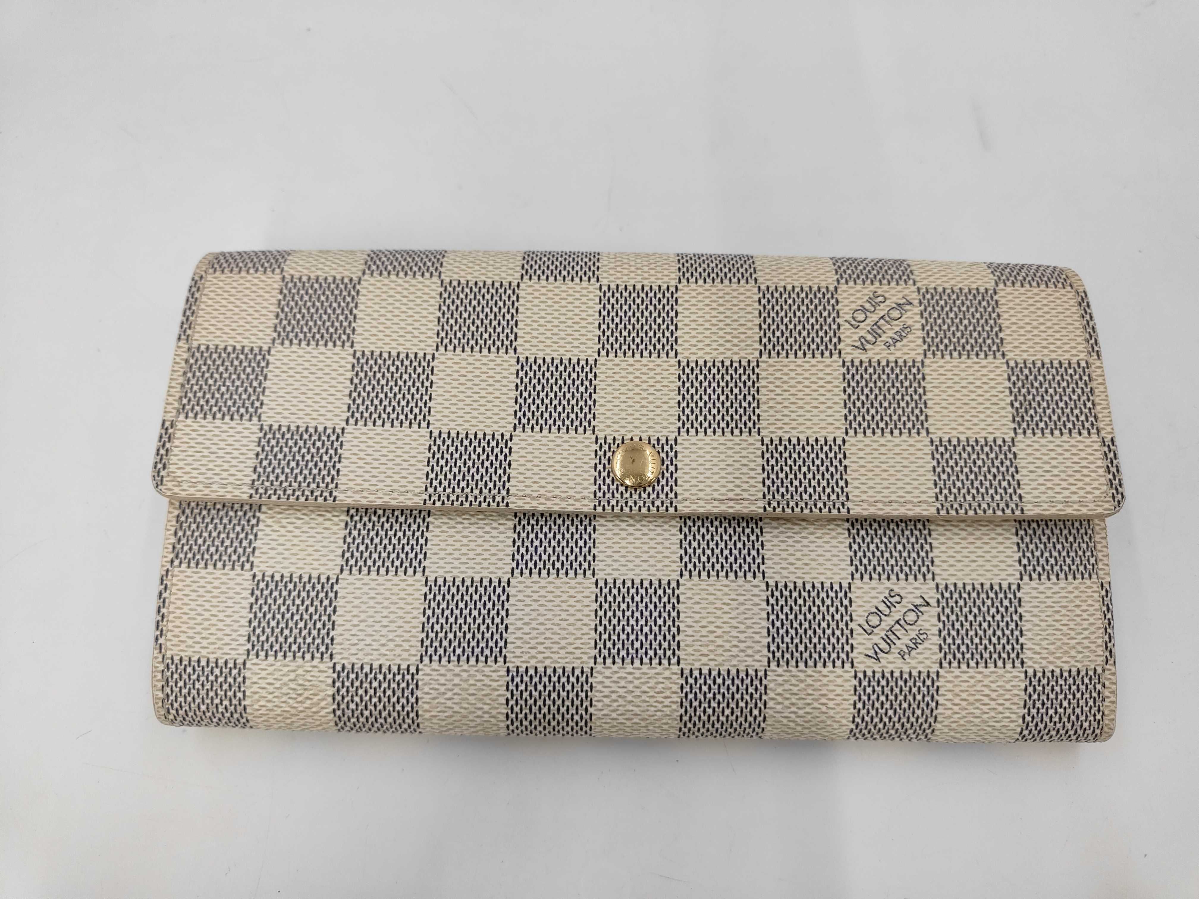 Damier LV Wallet
