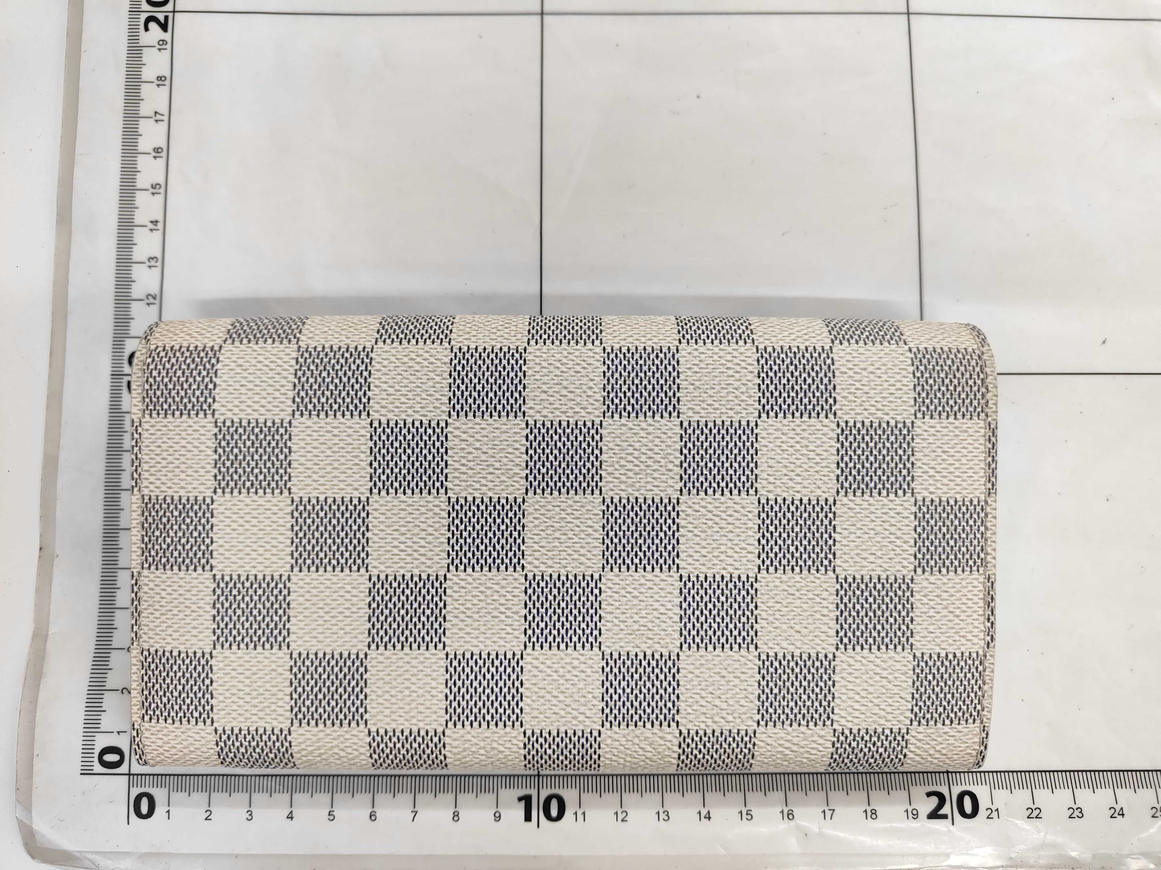 Damier LV Wallet — view 2