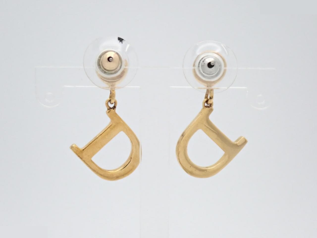 earrings — view 2