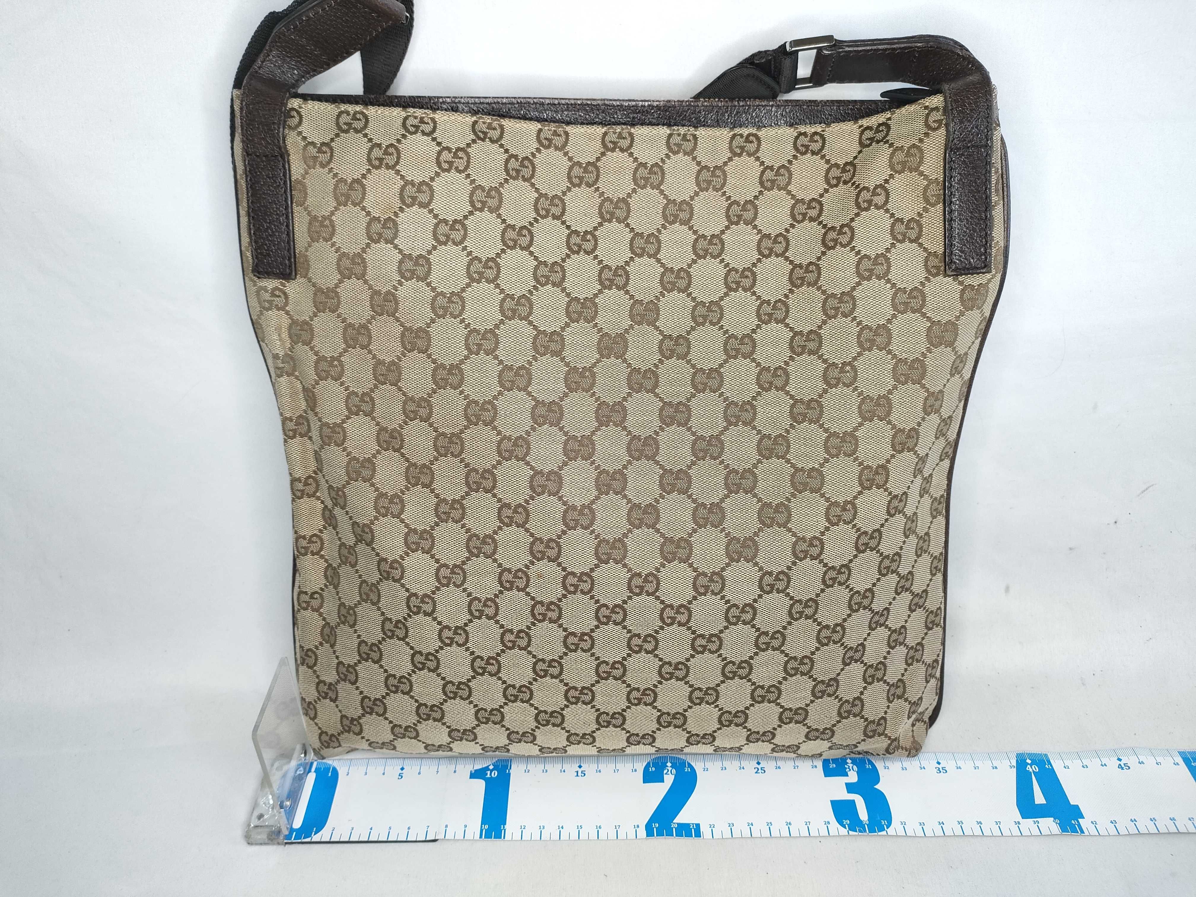 GG Canvas Shoulder Bag Messenger Shoulder Bag — view 2