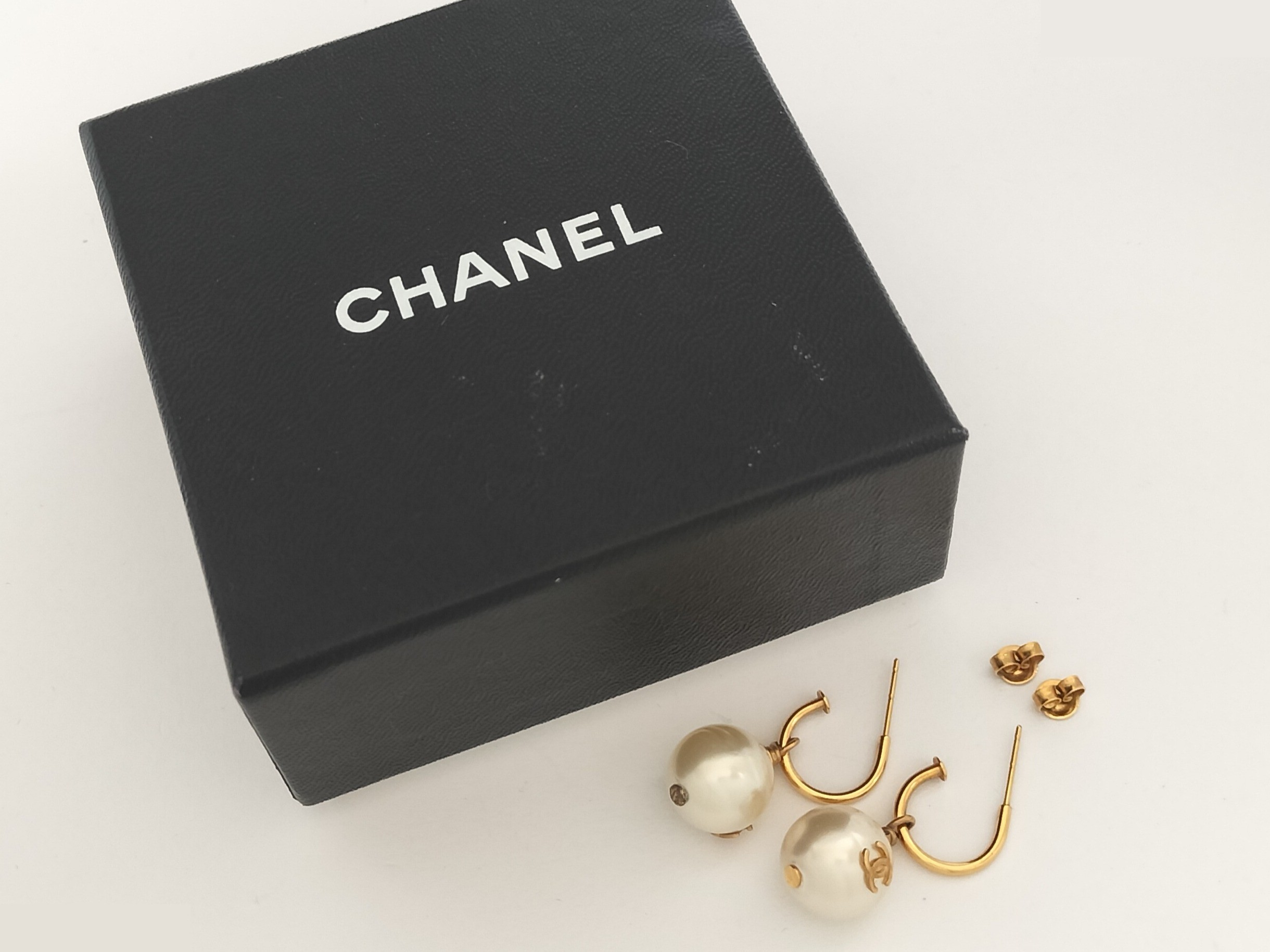 Coco F Pearl Gold Earrings — view 2