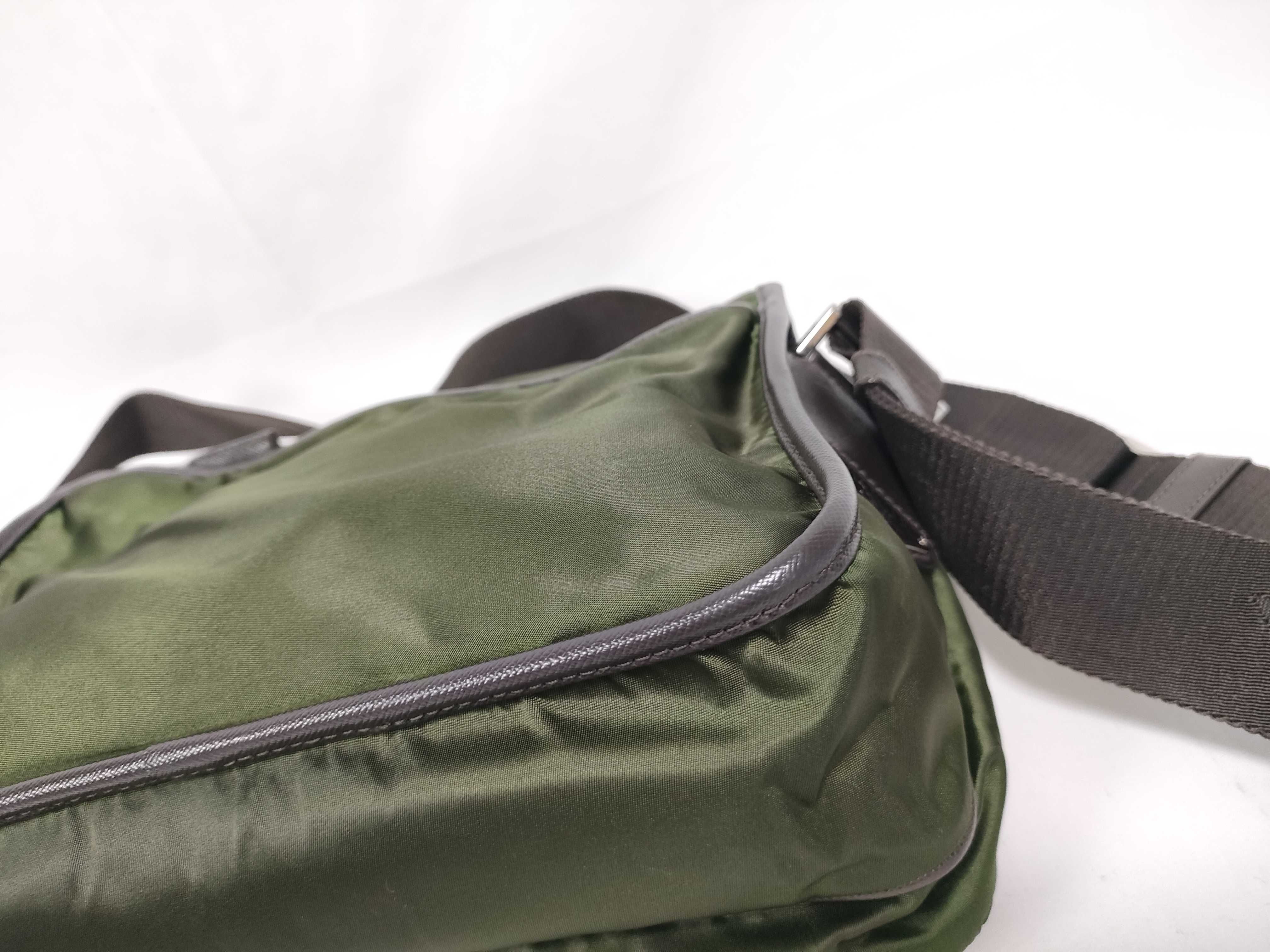 (Prada) Current model shoulder bag, Saffiano nylon, triangular logo shoulder bag — view 4
