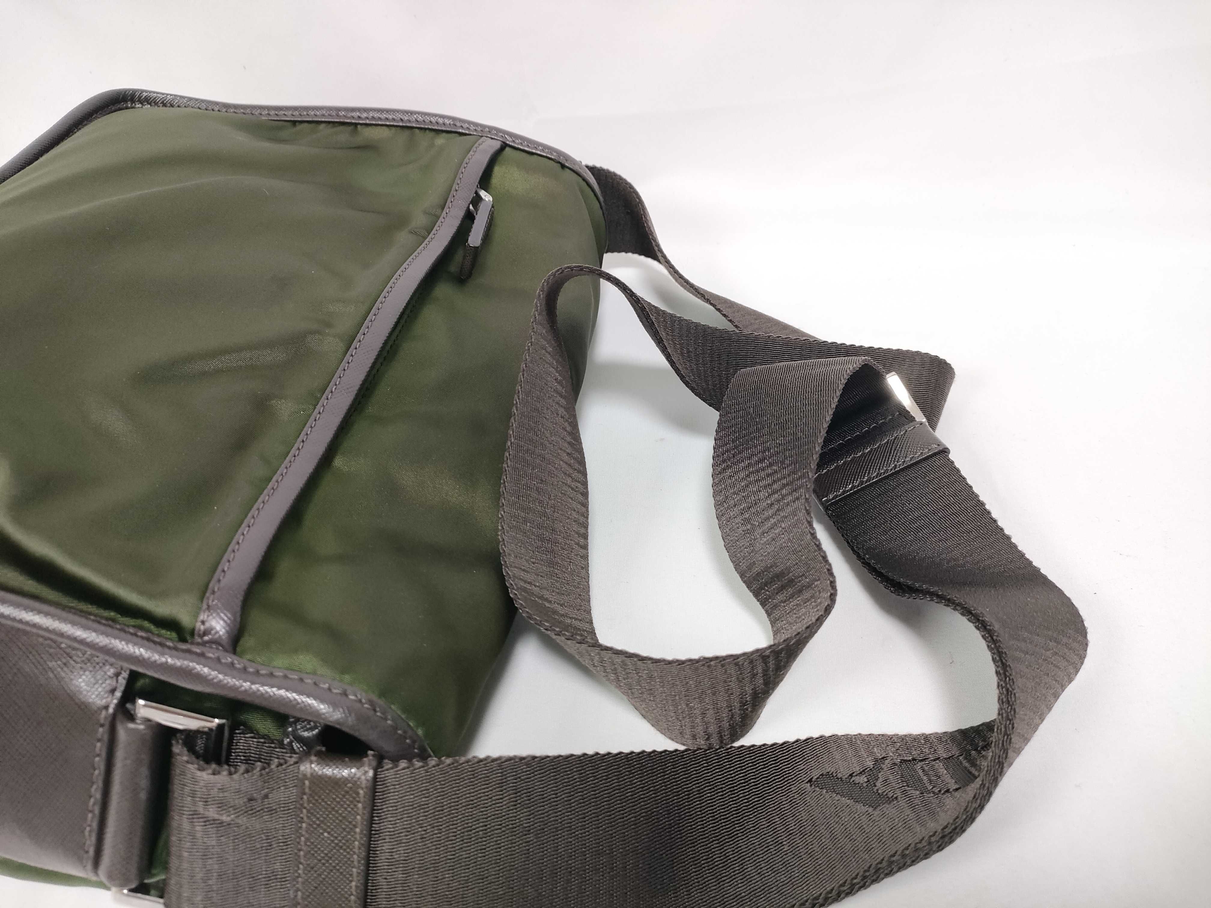 (Prada) Current model shoulder bag, Saffiano nylon, triangular logo shoulder bag — view 10