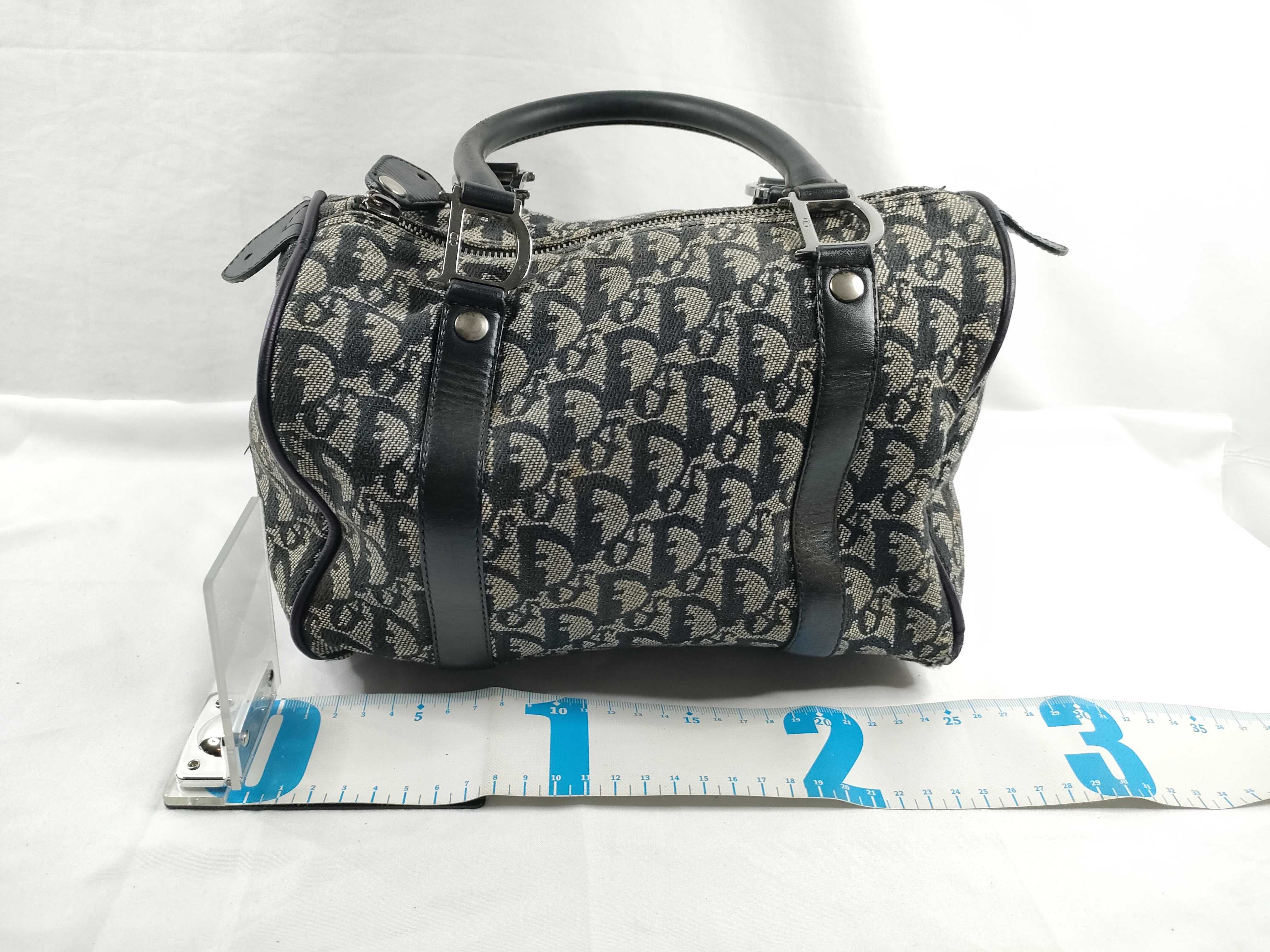 handbag — view 2