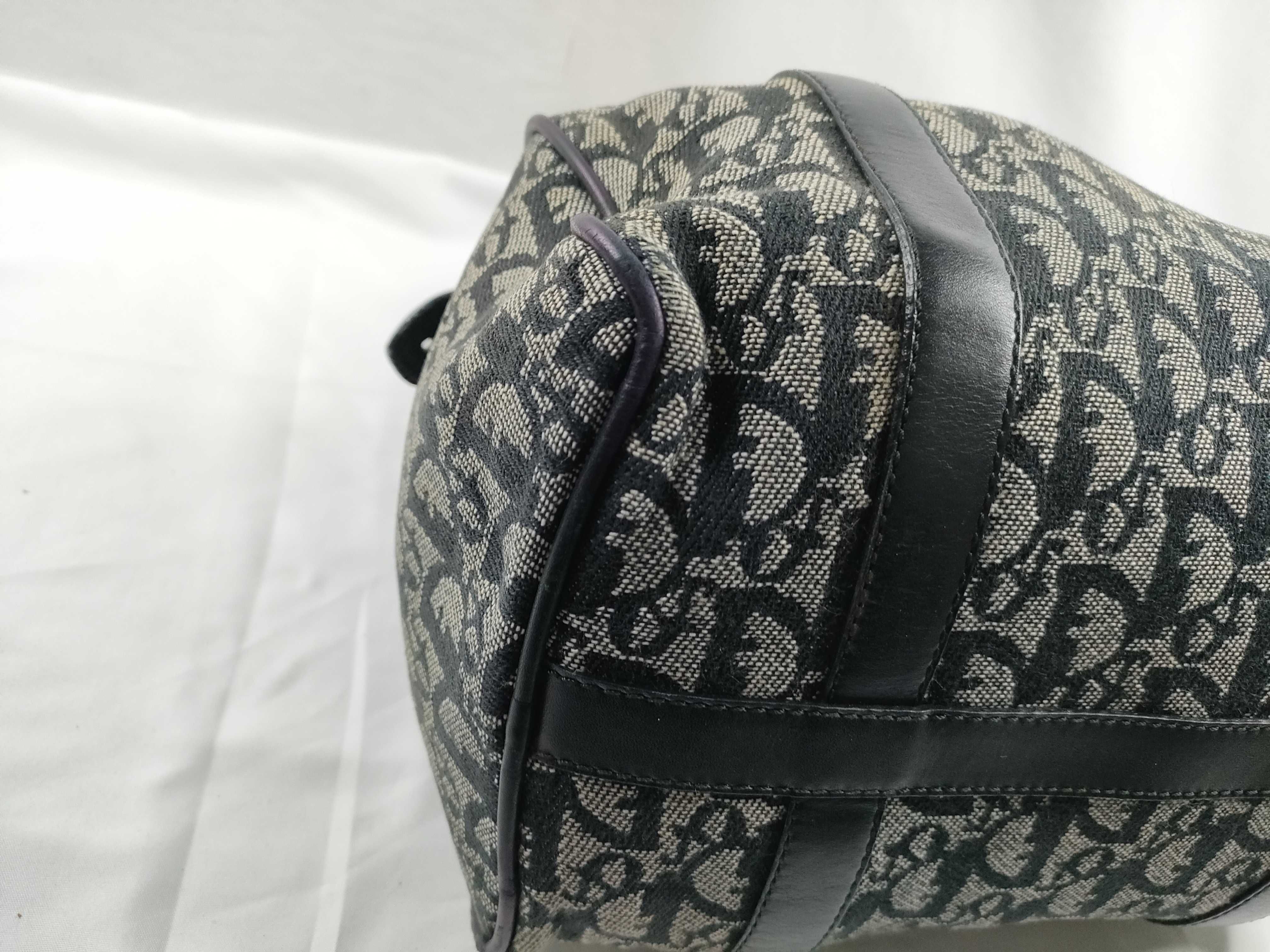 handbag — view 3