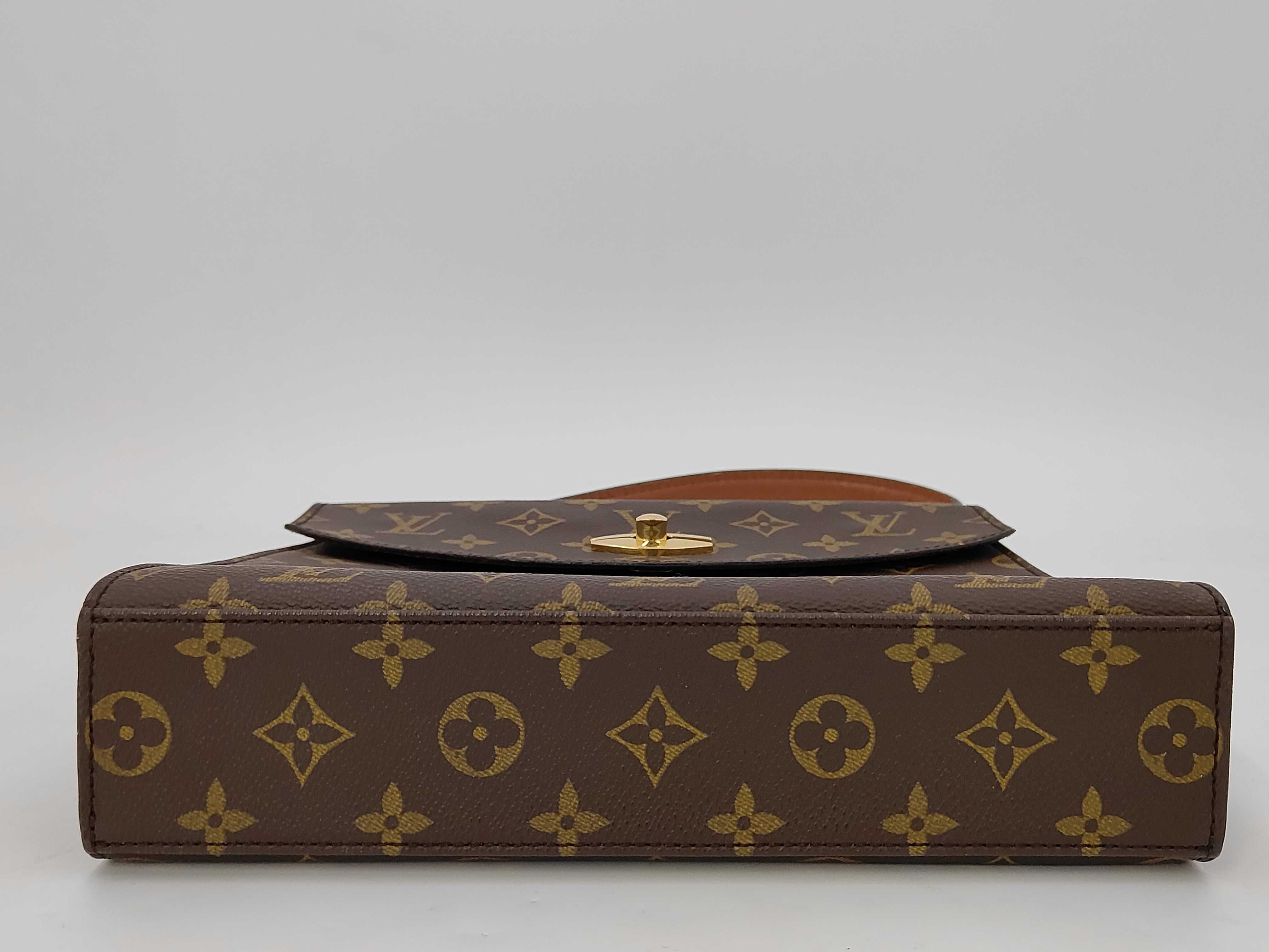 Monogram Louis Vuitton M51379 Monogram Malesherbes Handbag VI0914 Handbag — view 4