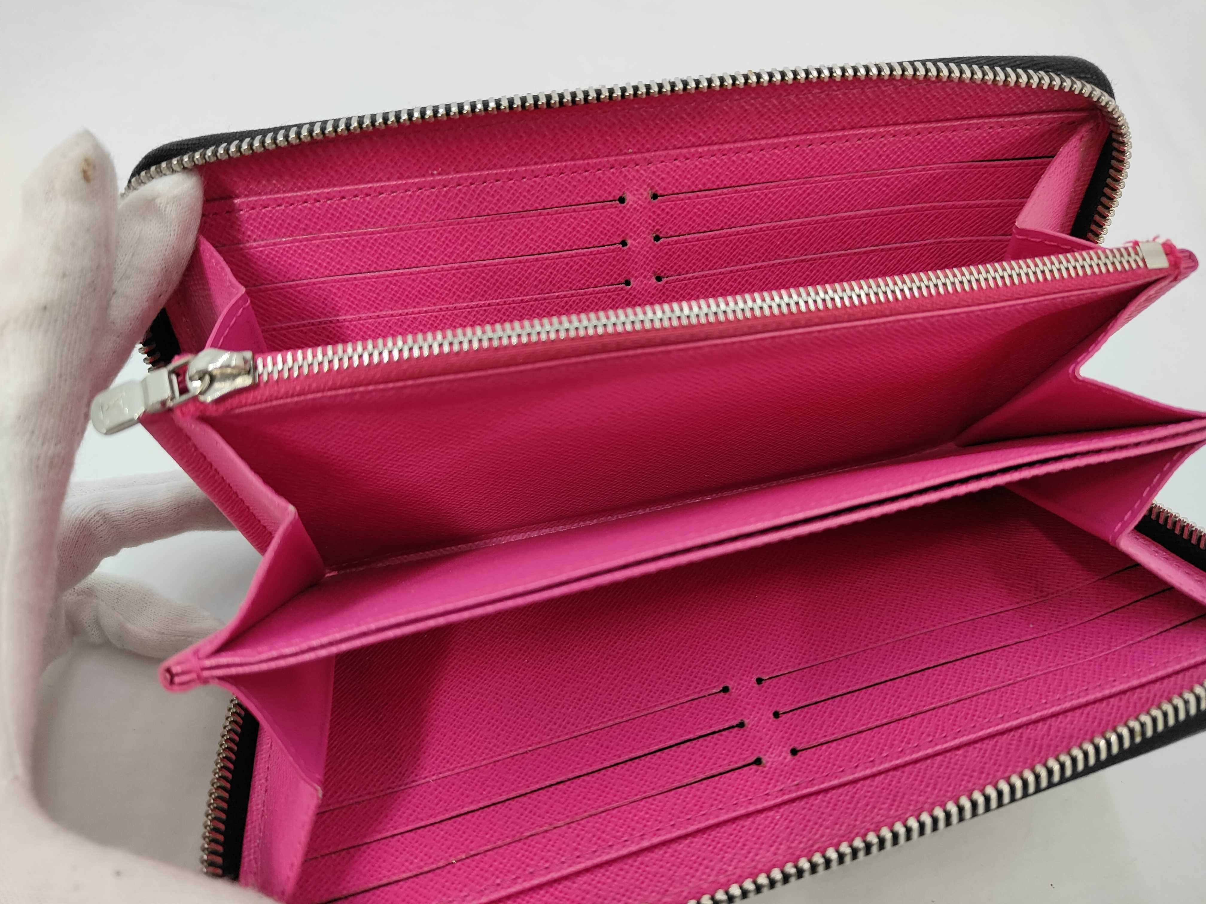 M64838 Epi Zippy Wallet Noir Hot Pink Wallet — view 4