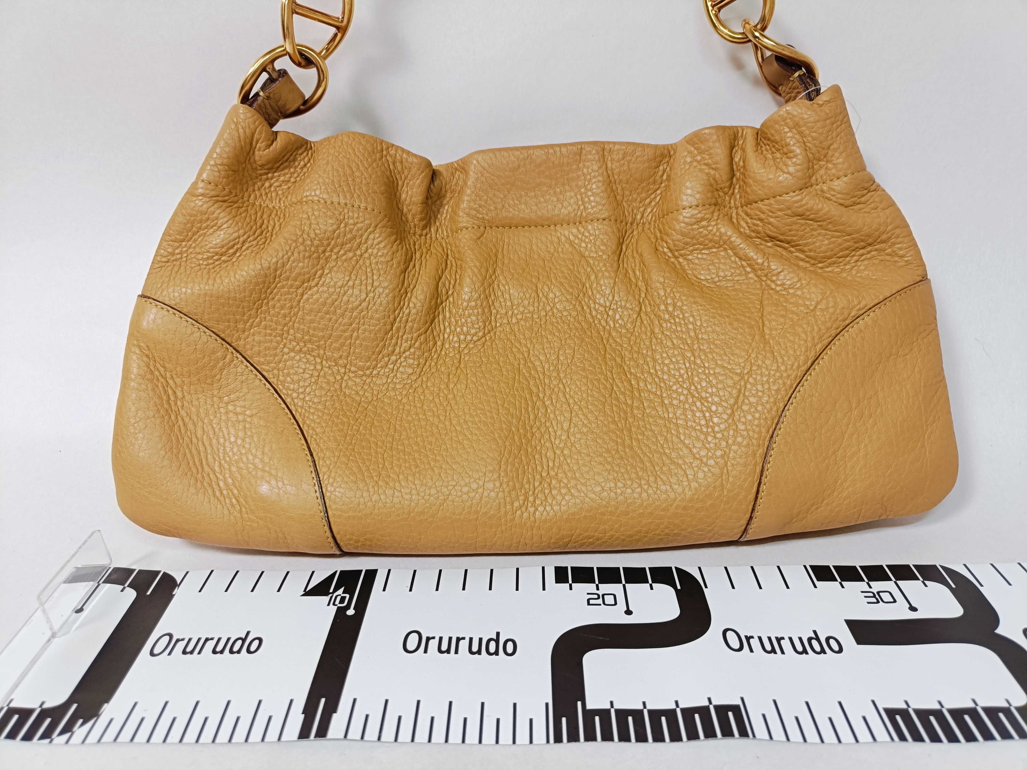 Chain Hobo Bag One-Shoulder Bag — view 2