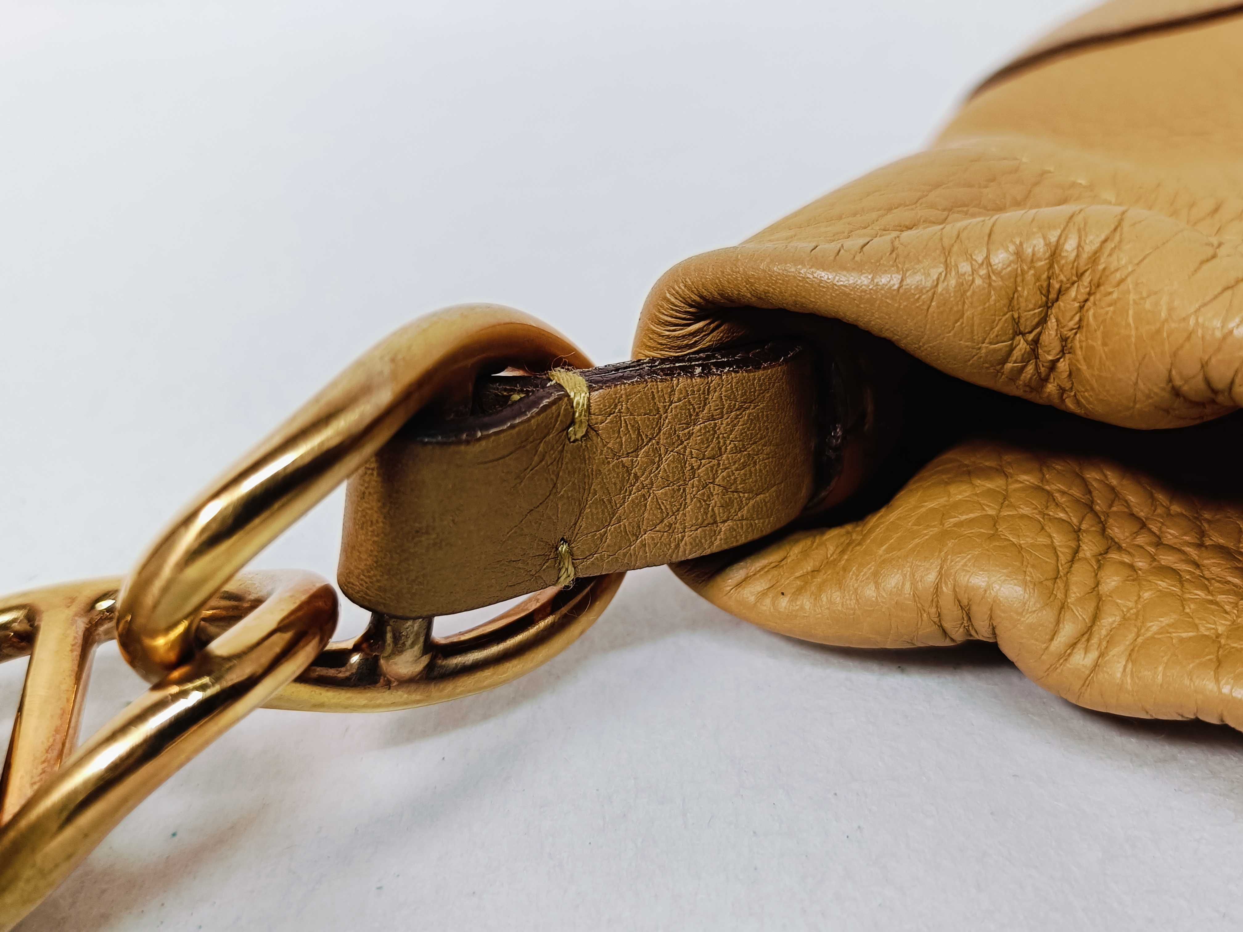Chain Hobo Bag One-Shoulder Bag — view 5