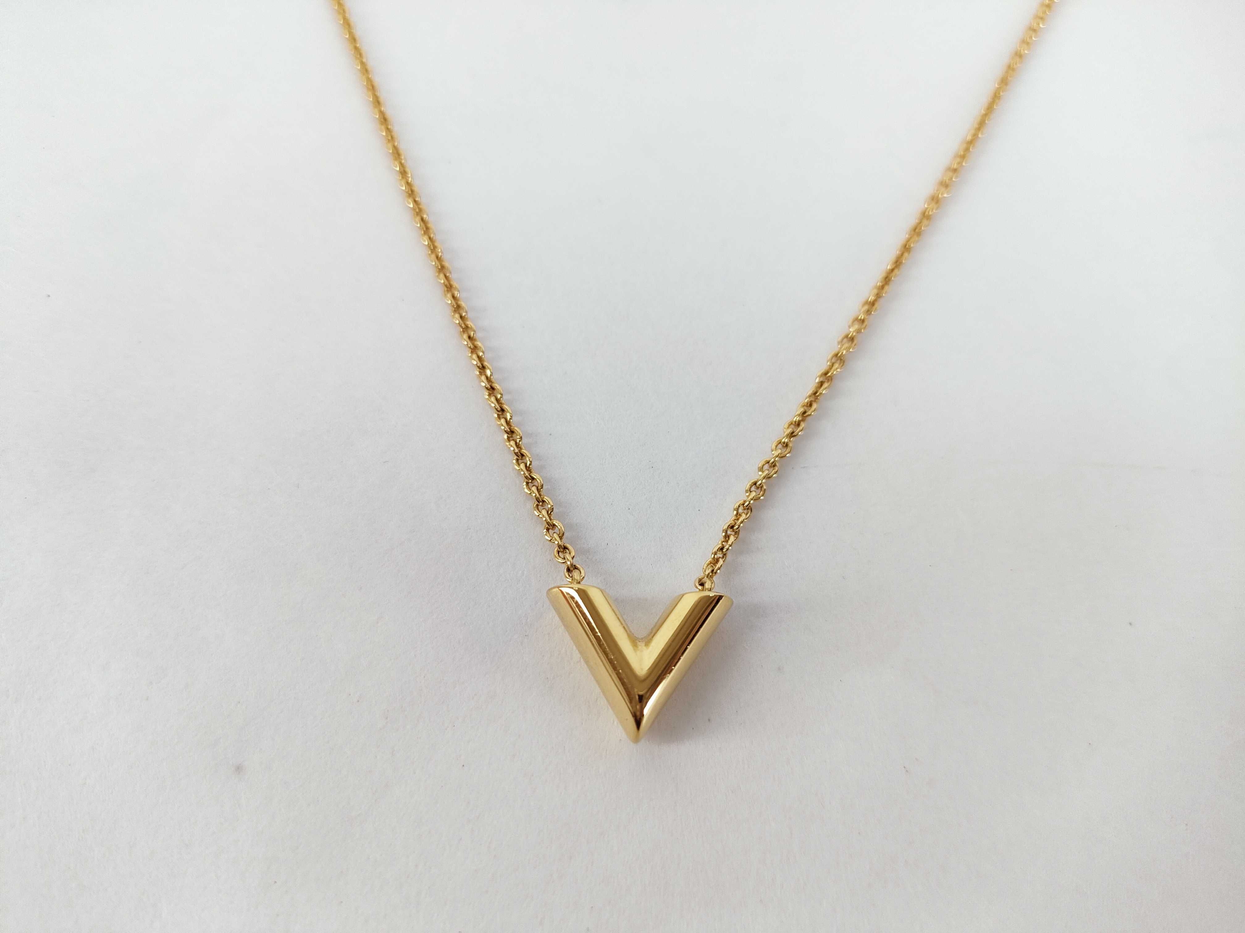 Essential V Necklace — view 2