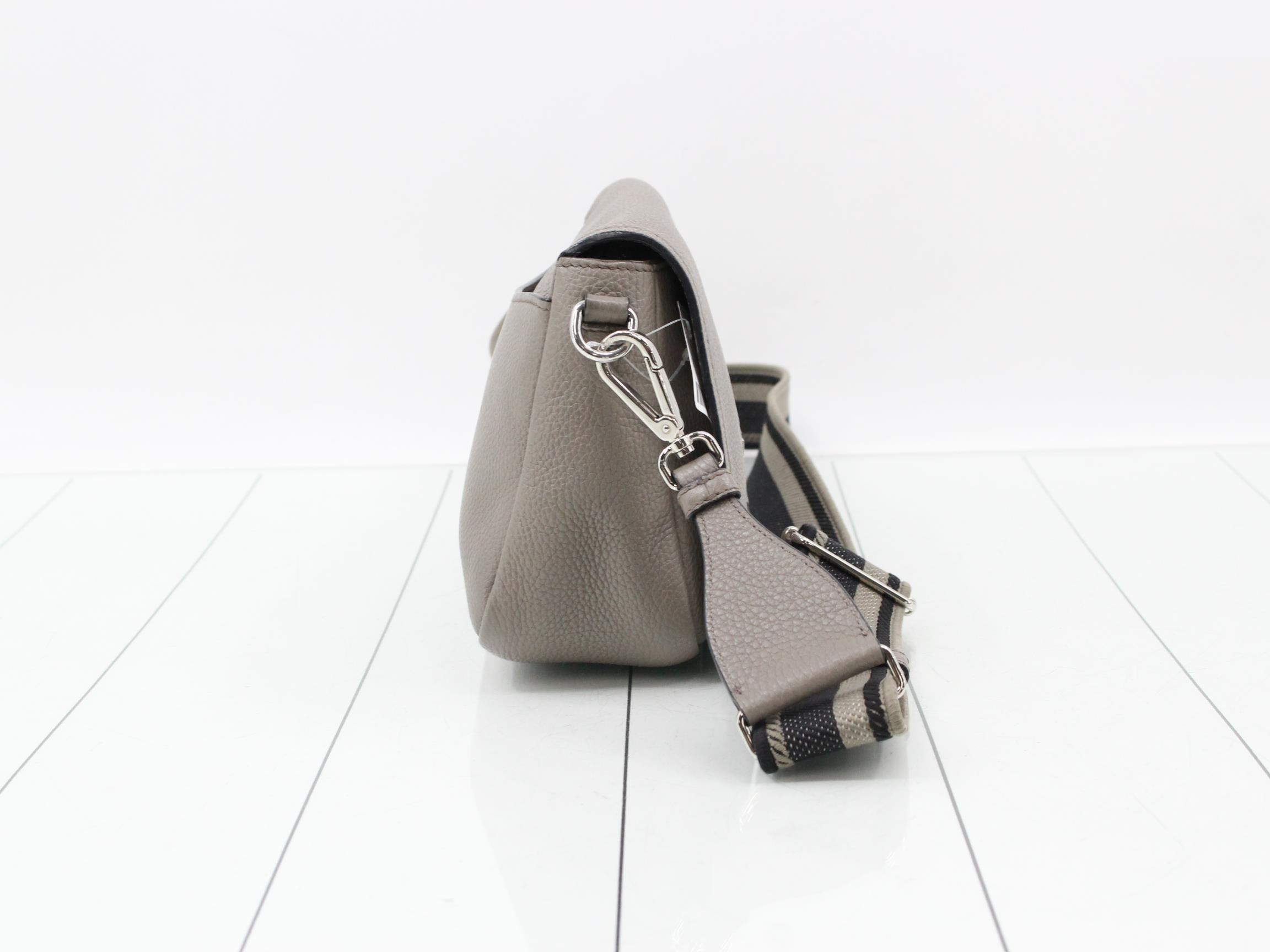 Crossbody shoulder bag, greige, Vitello Daino — view 4