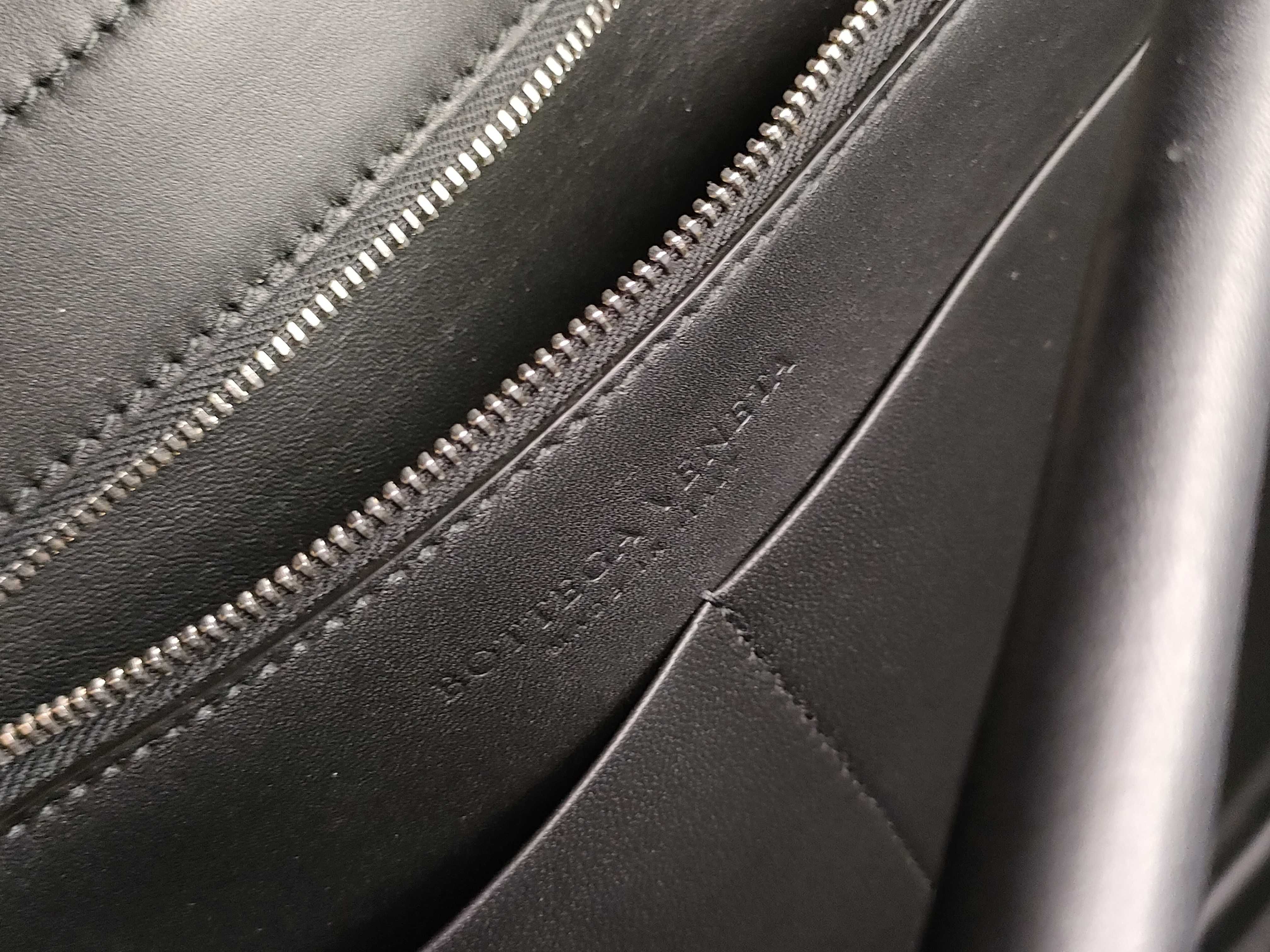 The Arco Leather Handbag (Black) — view 12