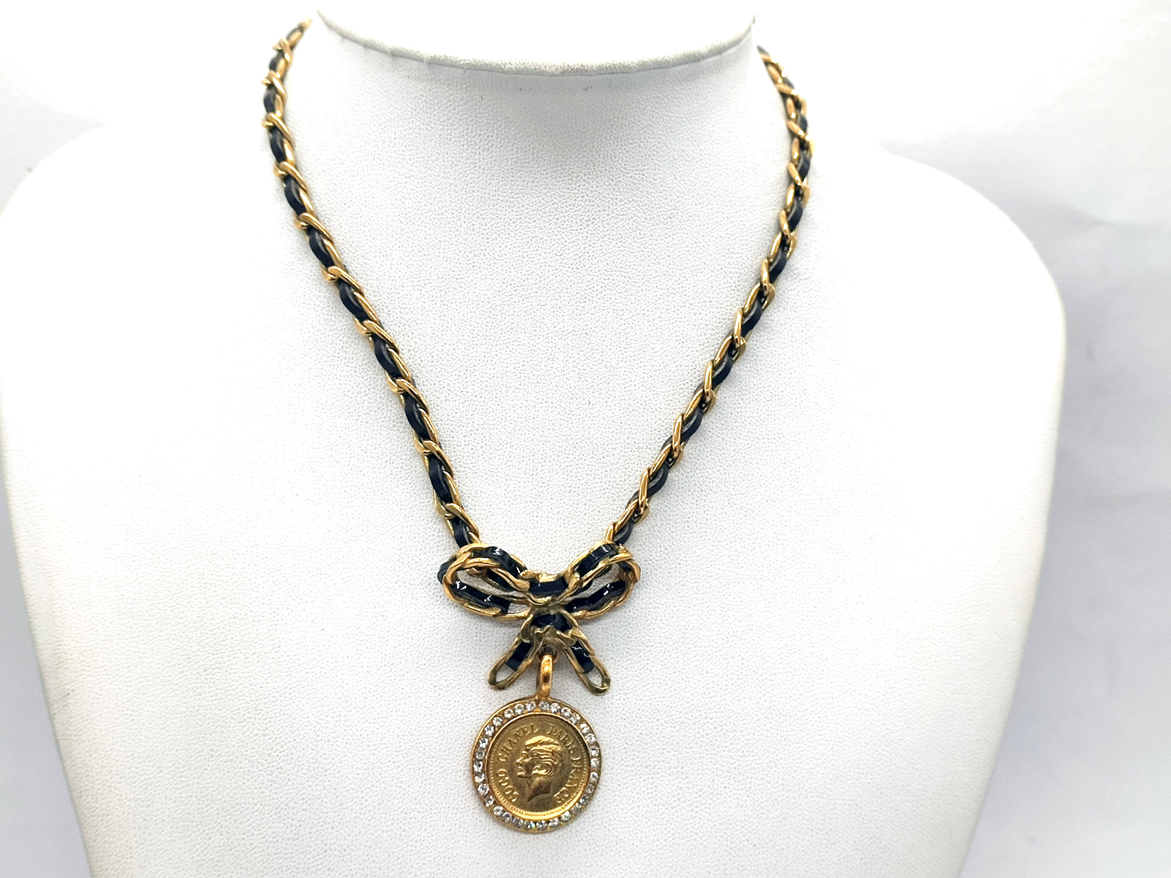 Mademoiselle Rhinestone Leather Chain Choker Necklace 95P Necklace