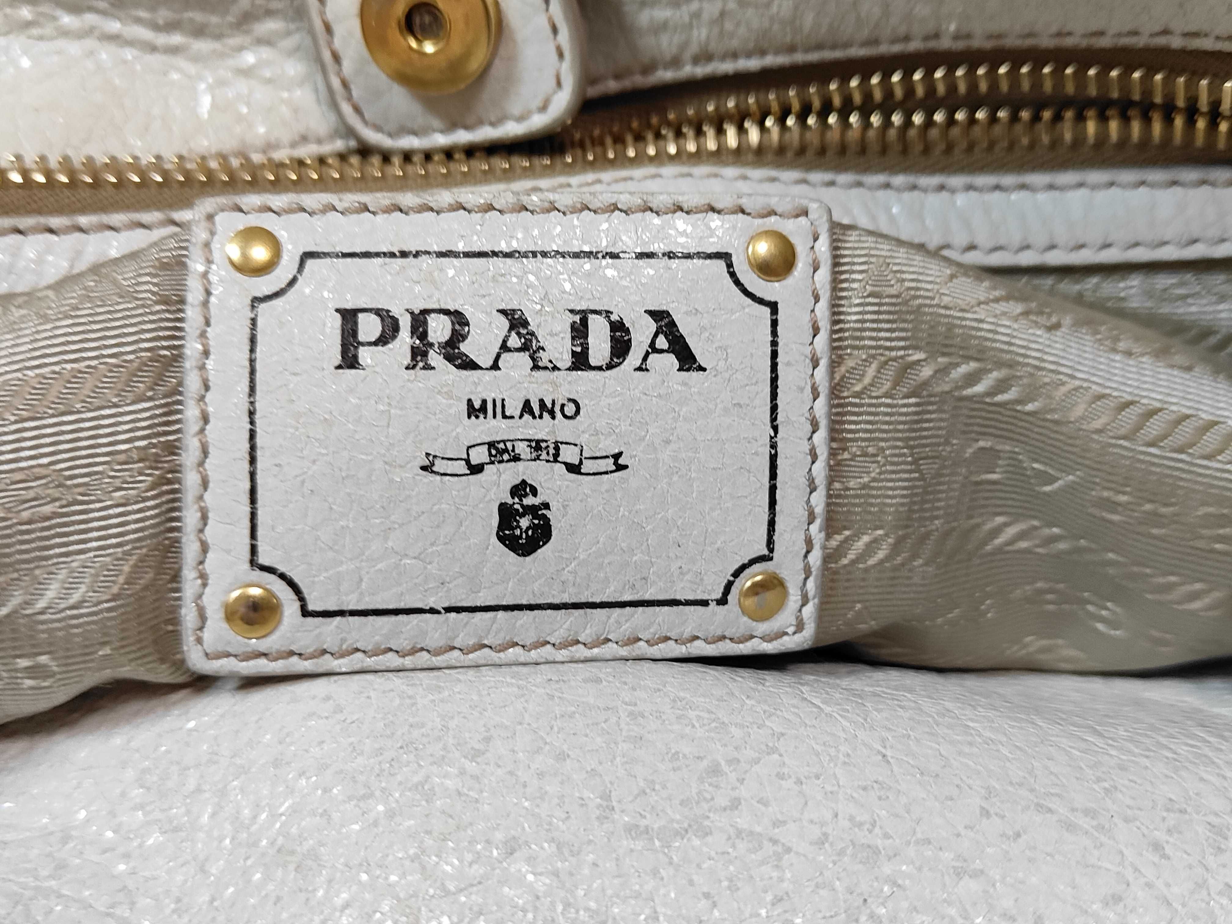 Vitello Daino Hobo Bag Tote Bag — view 11