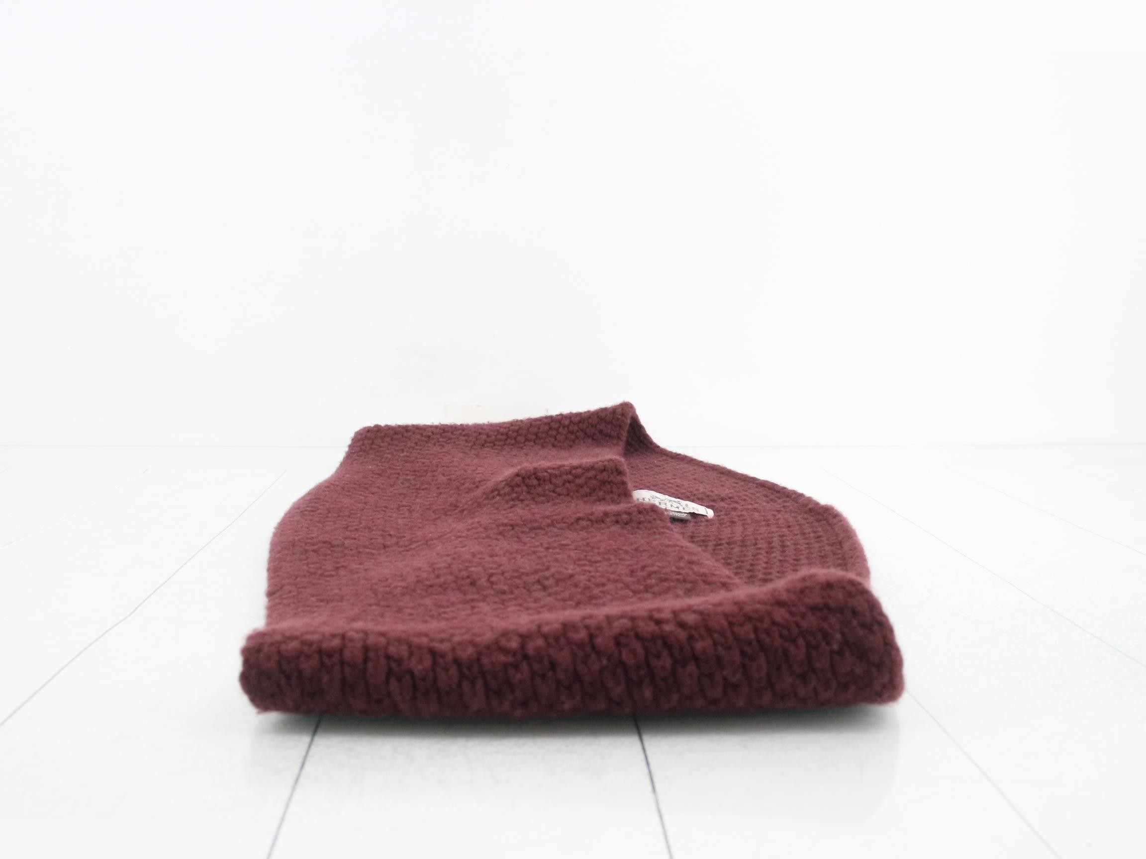 muffler — view 3