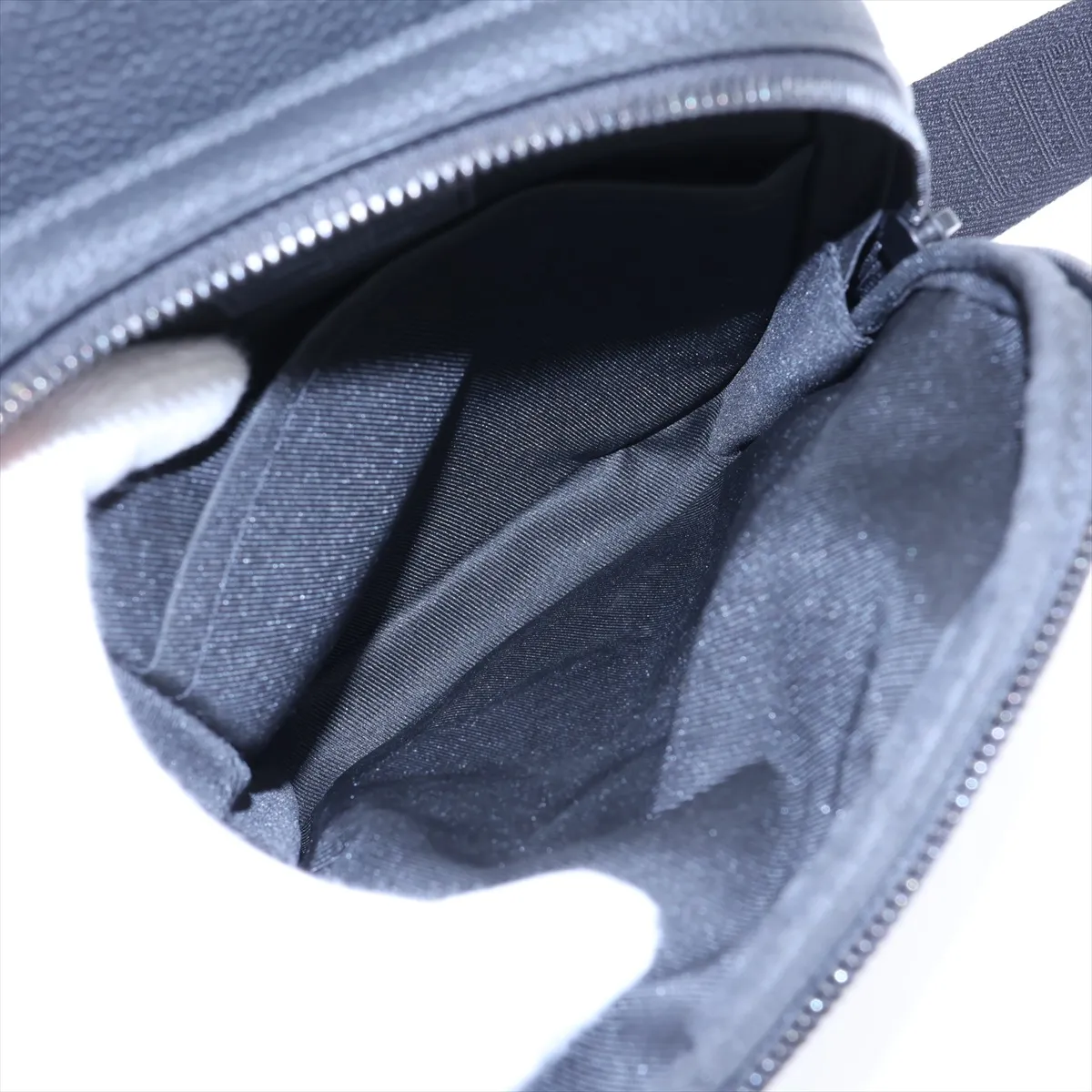 Damouflage Avenue Sling Bag PM M14953 Black (RFID detected) — view 6
