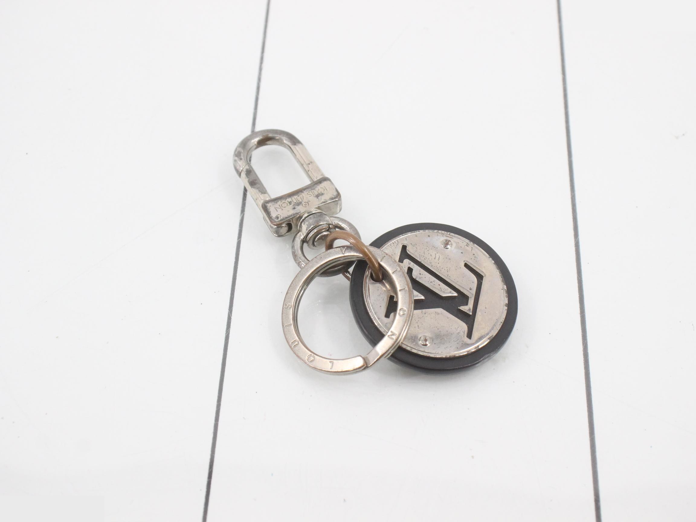 LV Circle Keyring — view 2