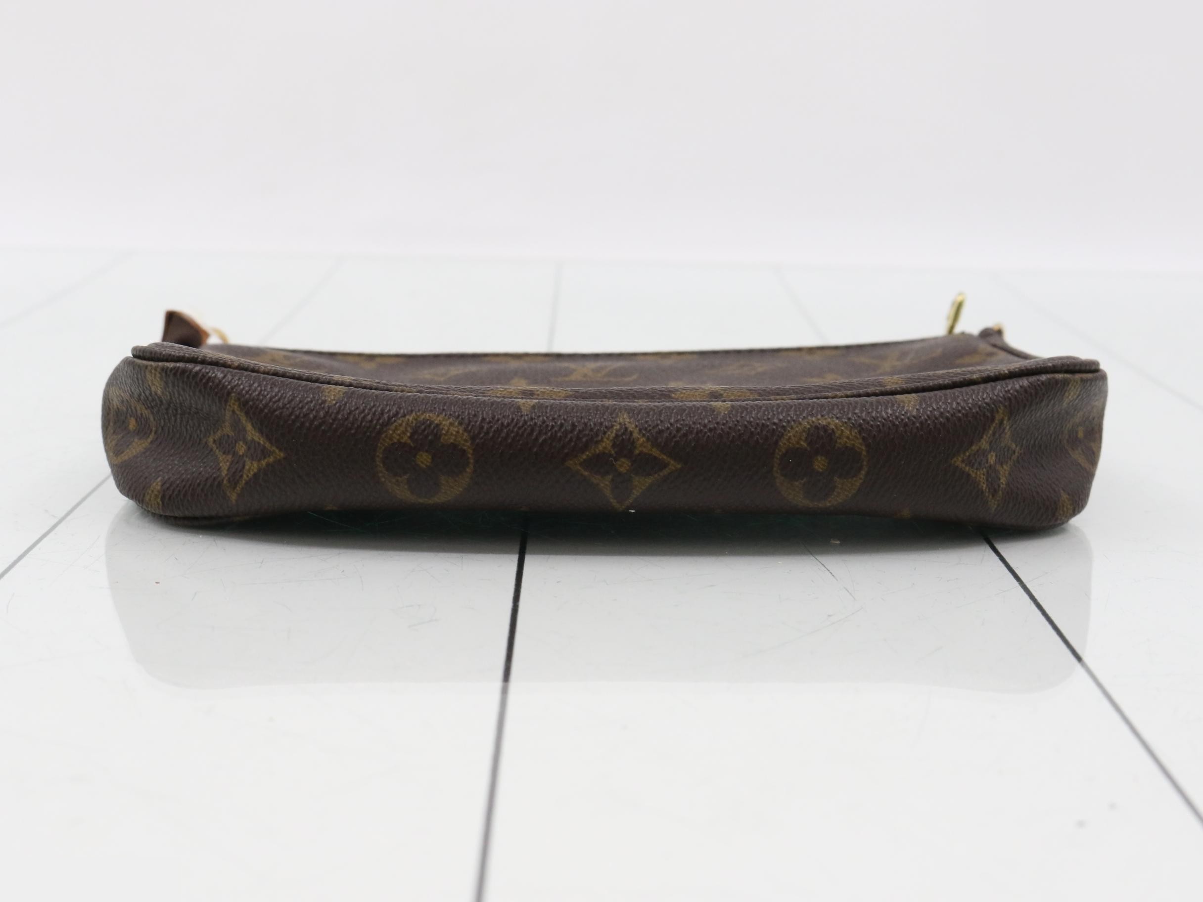 Pochette Accessoires (old model) — view 3