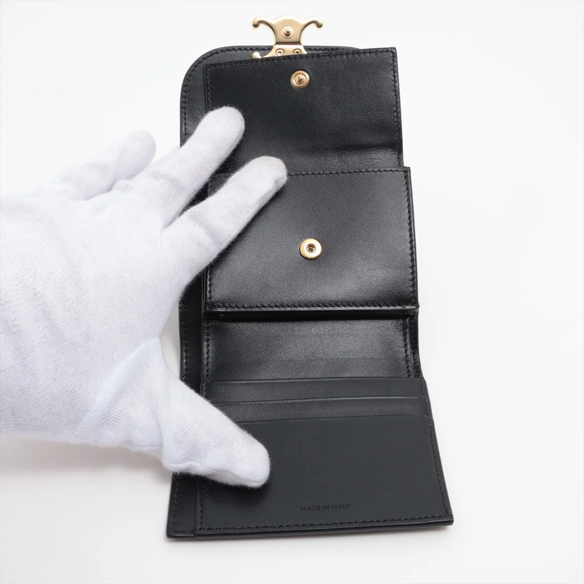 Triomphe Small Flap Wallet Leather Compact Wallet Black — view 5