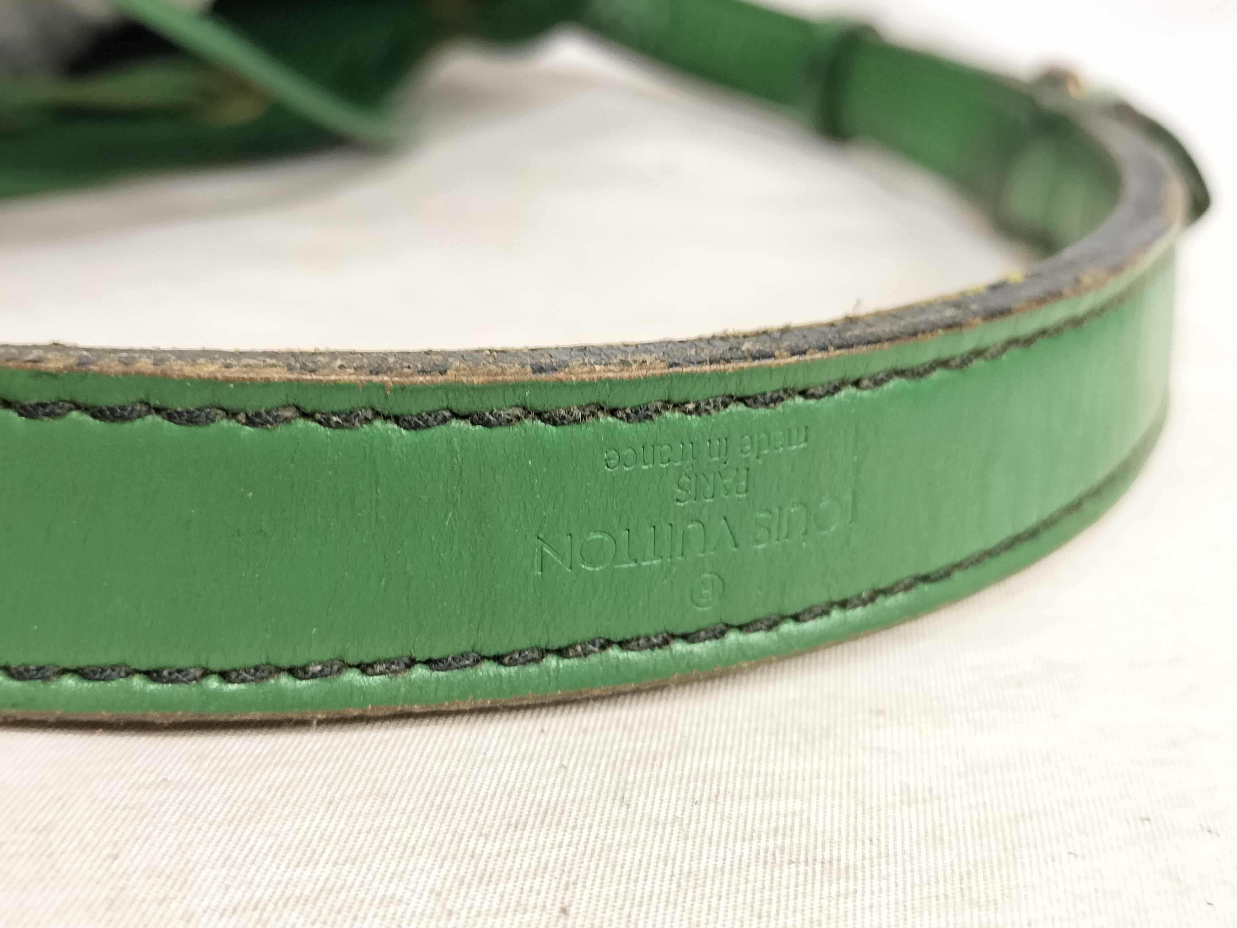 Epi Noe Green Shoulder Bag — view 4