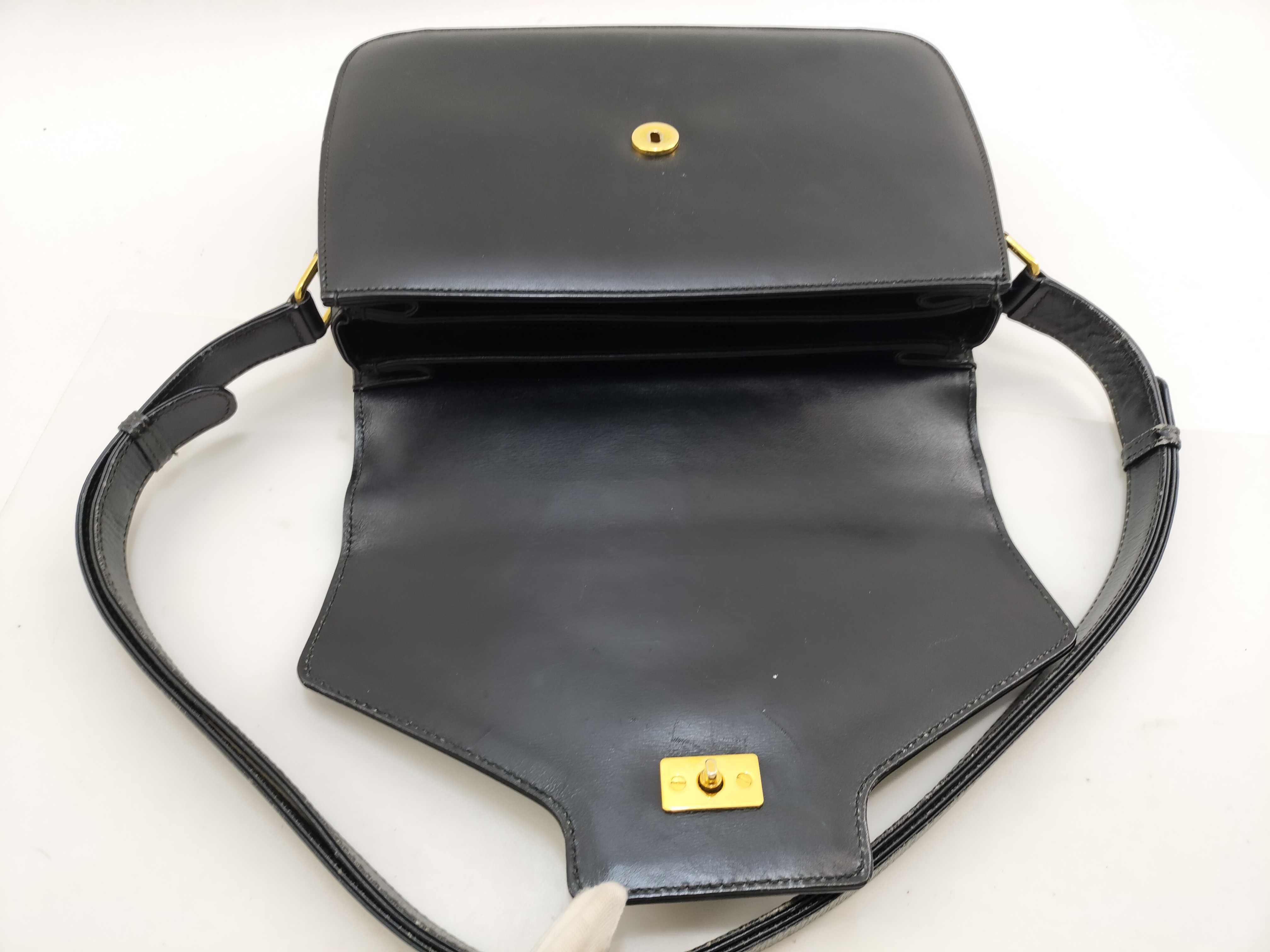 001 406 Turnlock Leather Shoulder Bag — view 10