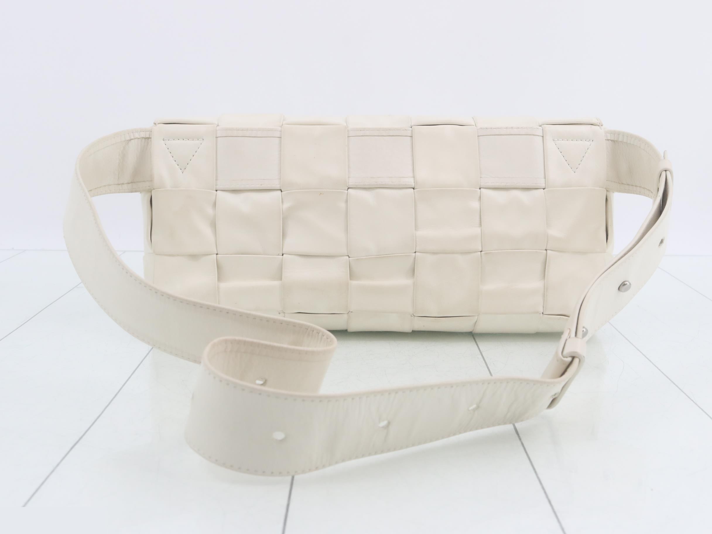 Intrecciato (bag) - Shoulder bag - Cassette — view 2