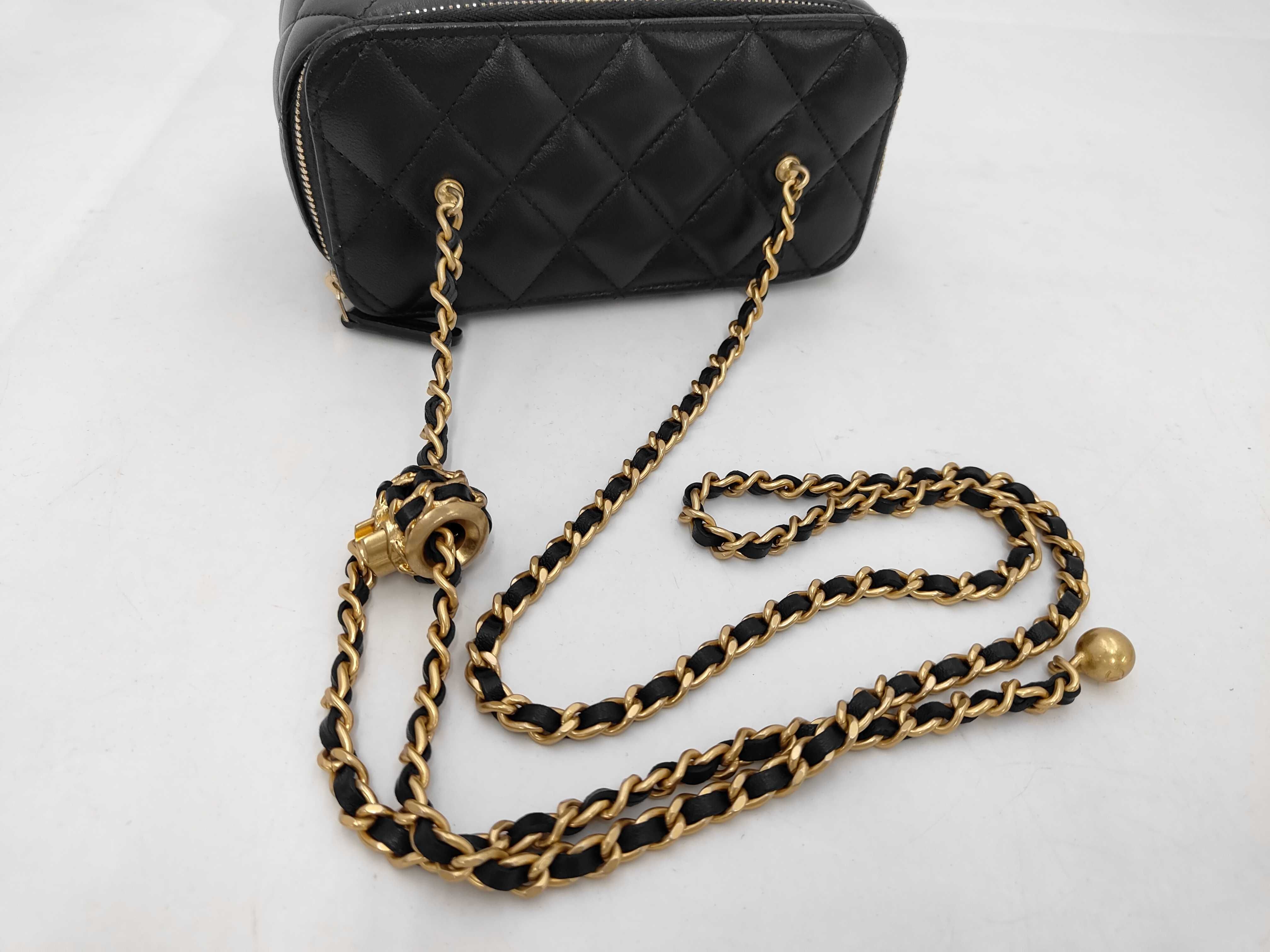 Matelassé Vanity Chain Shoulder Bag, Lambskin, Black, Gold Hardware. — view 5