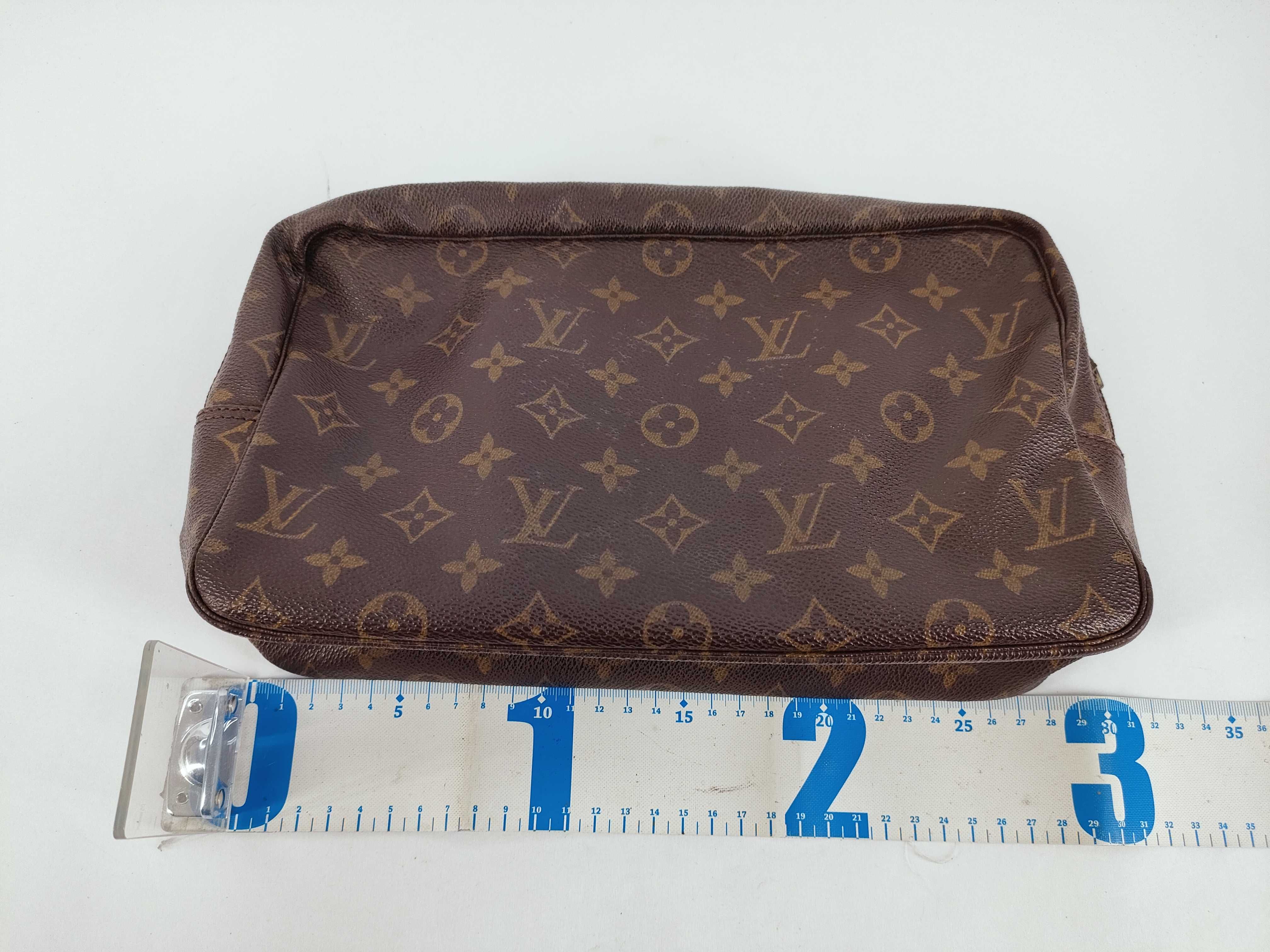 Monogram Louis Vuitton Trousses Toilette 28 Monogram M47522 Pouch — view 2