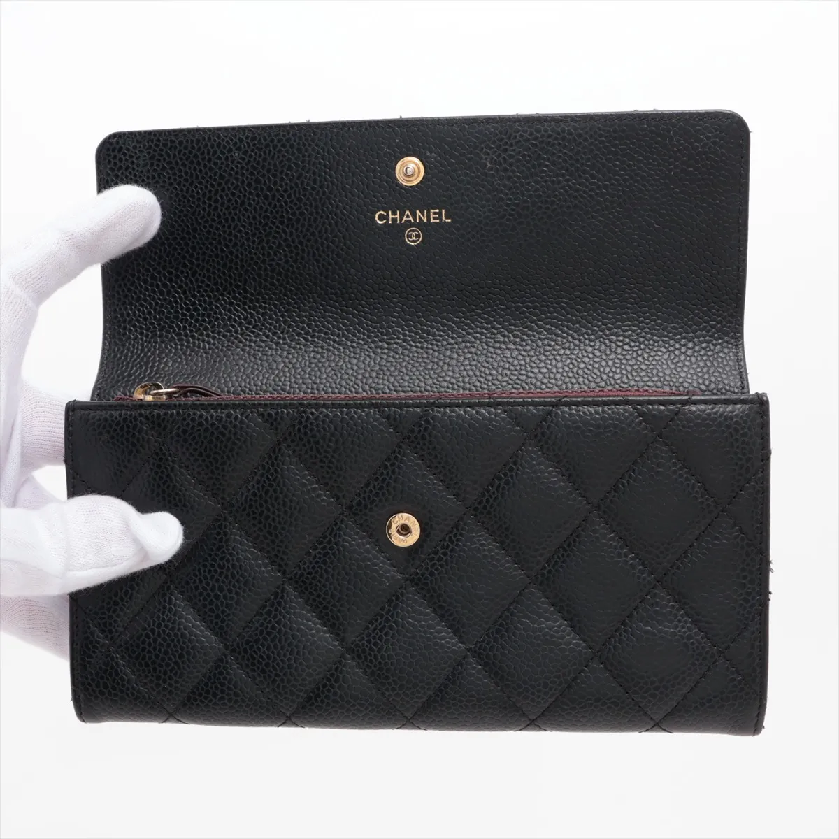 Matelassé Caviar Skin Long Wallet, Black with Gold Hardware, 21293211 — view 3