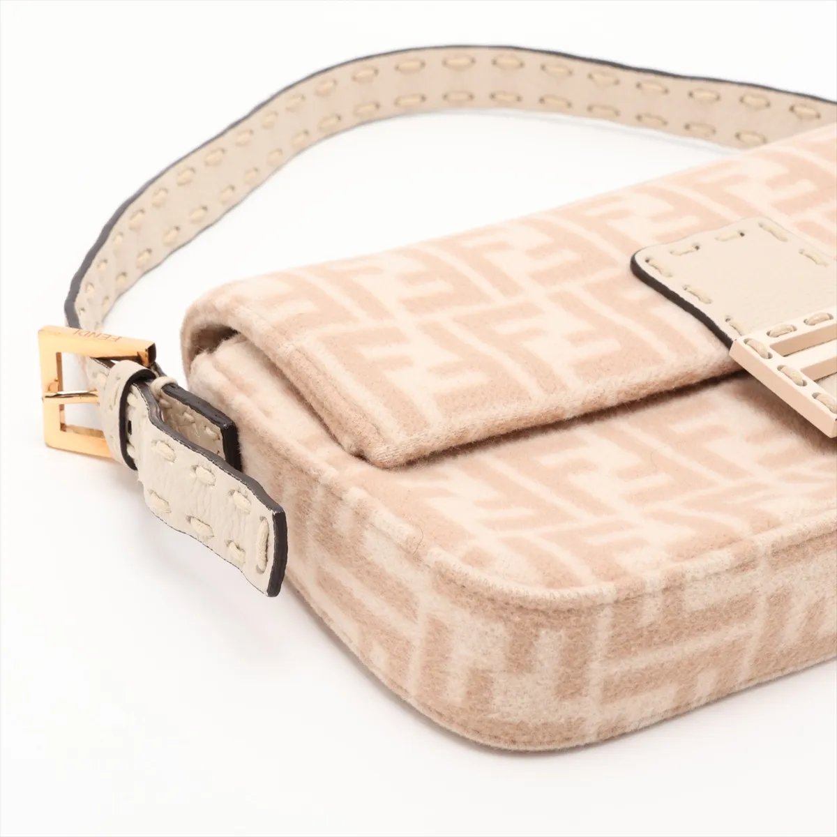 Zucca Mamma Bucket 8BR792 Wool x Leather Shoulder Bag Beige — view 4