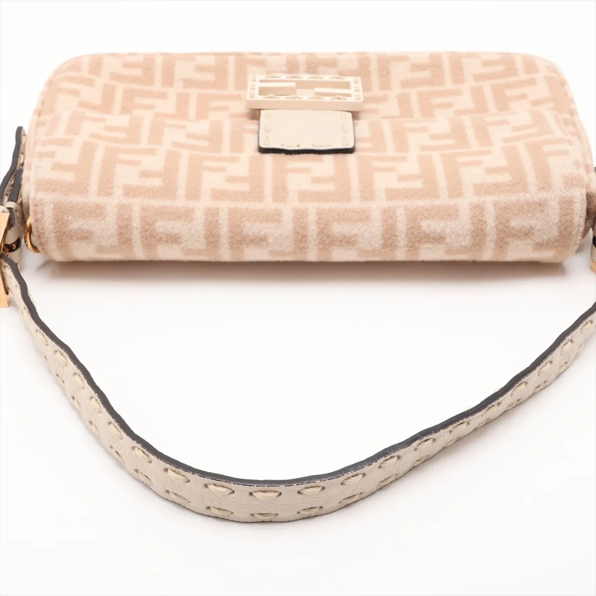 Zucca Mamma Bucket 8BR792 Wool x Leather Shoulder Bag Beige — view 5