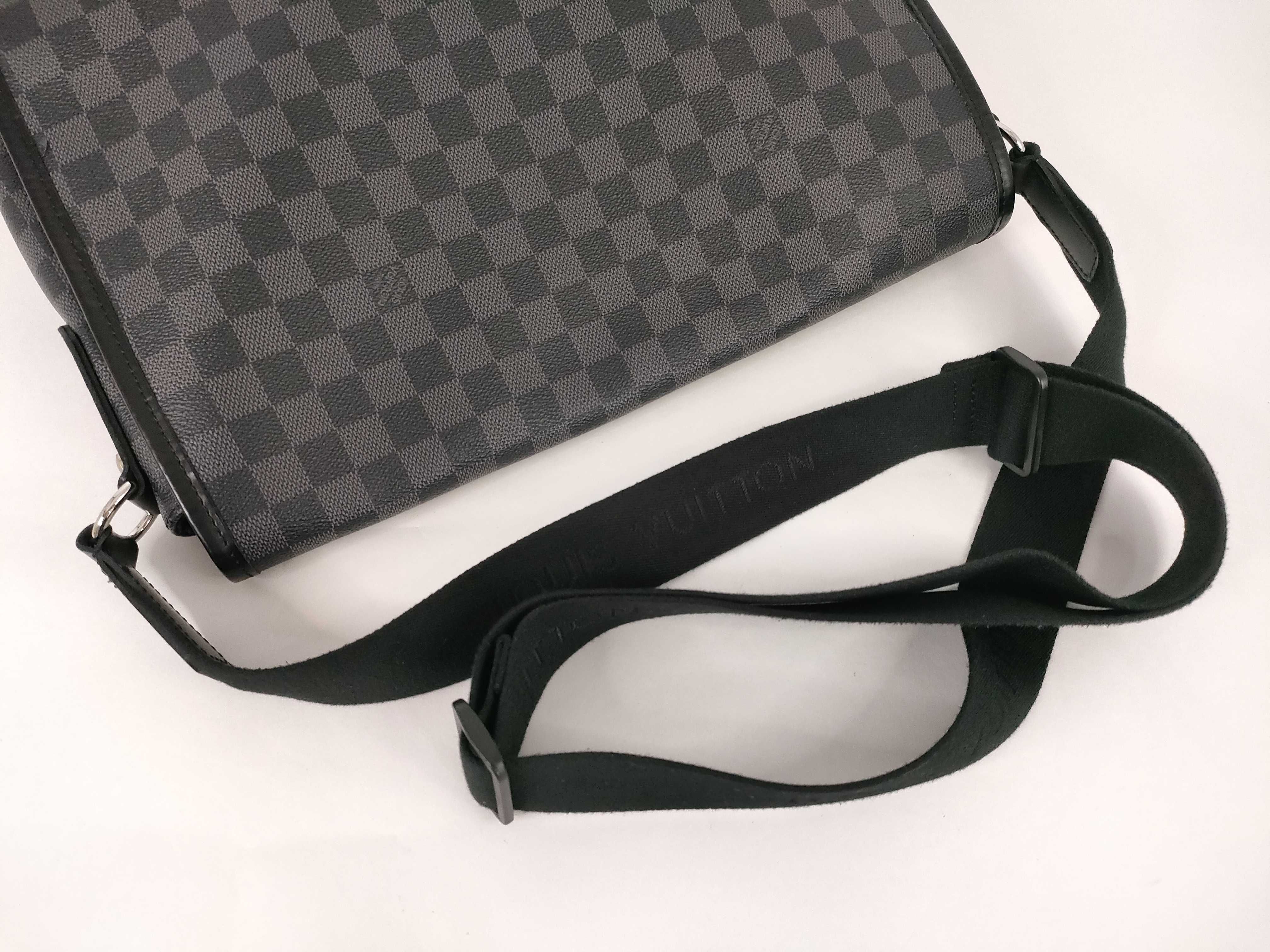 Damier Graphite Daniel Shoulder Bag — view 3