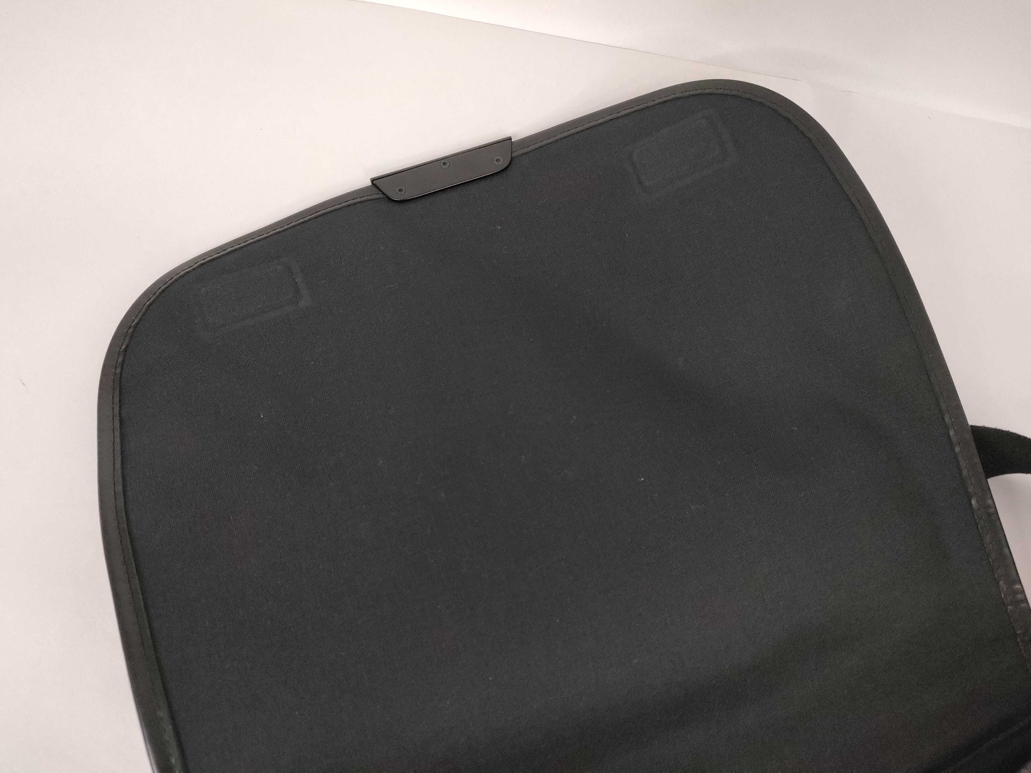 Damier Graphite Daniel Shoulder Bag — view 8