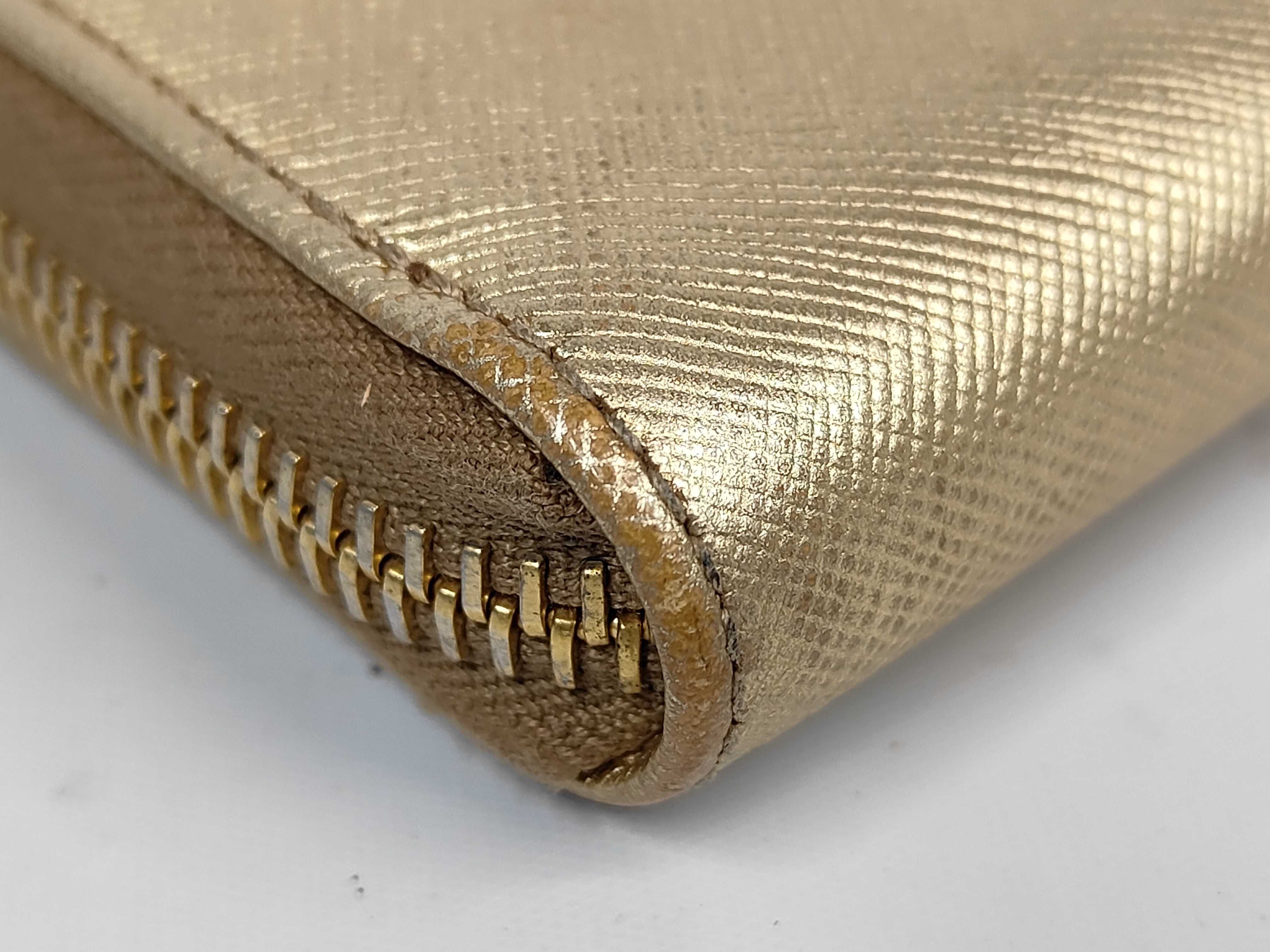 Gold Wallet — view 3