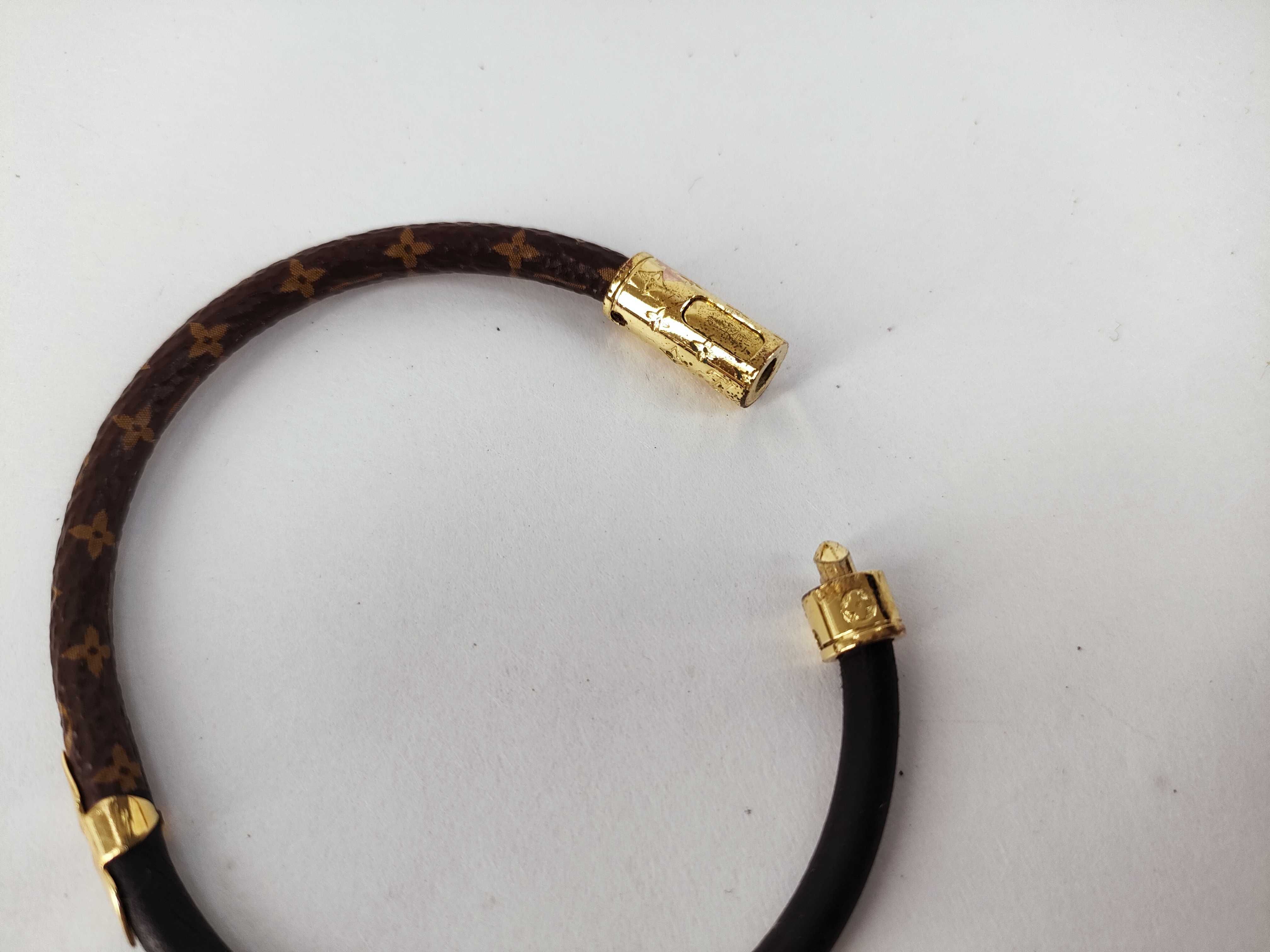 Monogram Louis Vuitton M8276E Daily Confidential BC027 Bracelet Monogram Bracelet/Bangle — view 5