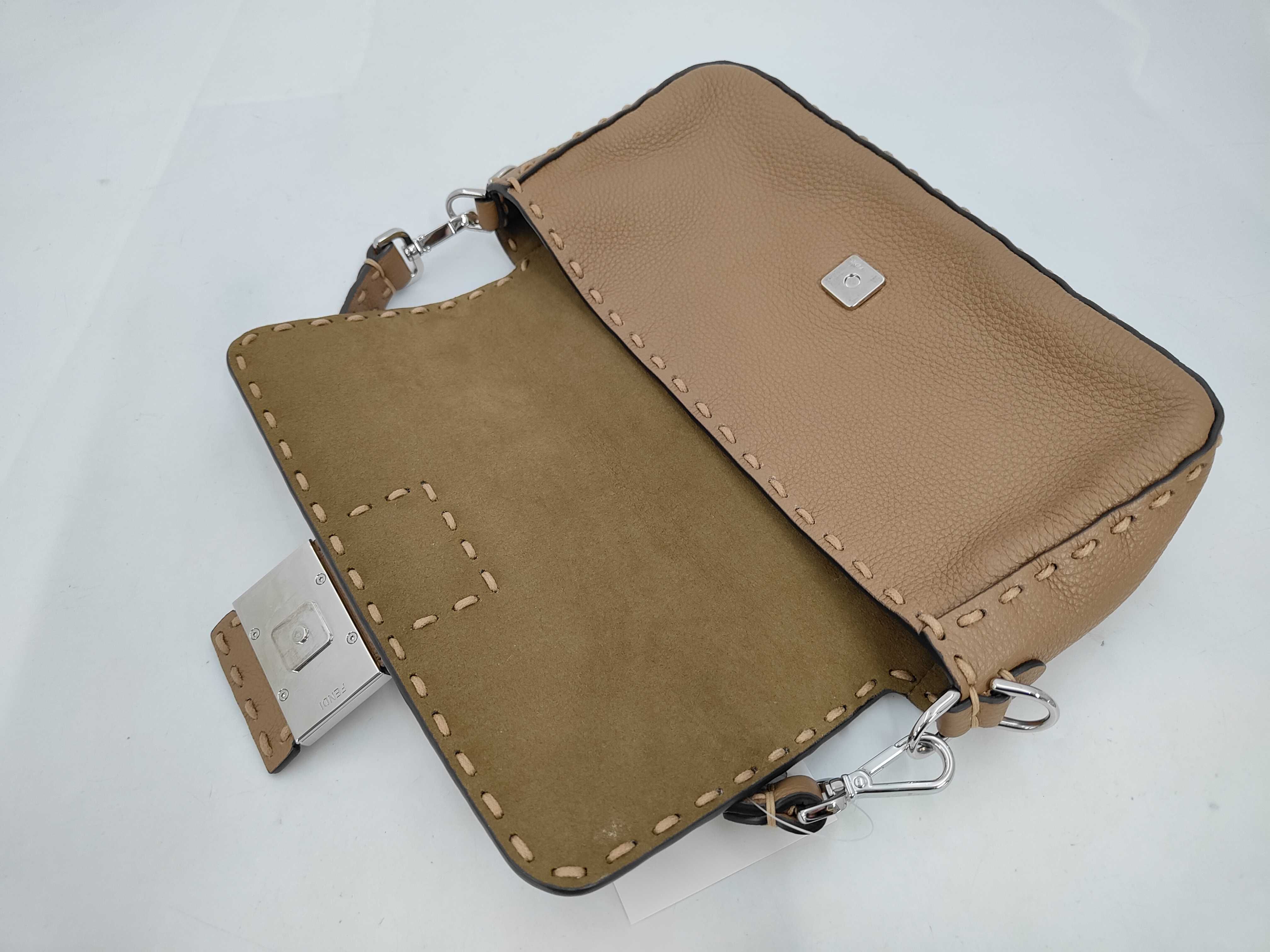 Selleria Mamma Bucket 2-way Leather Handbag — view 8