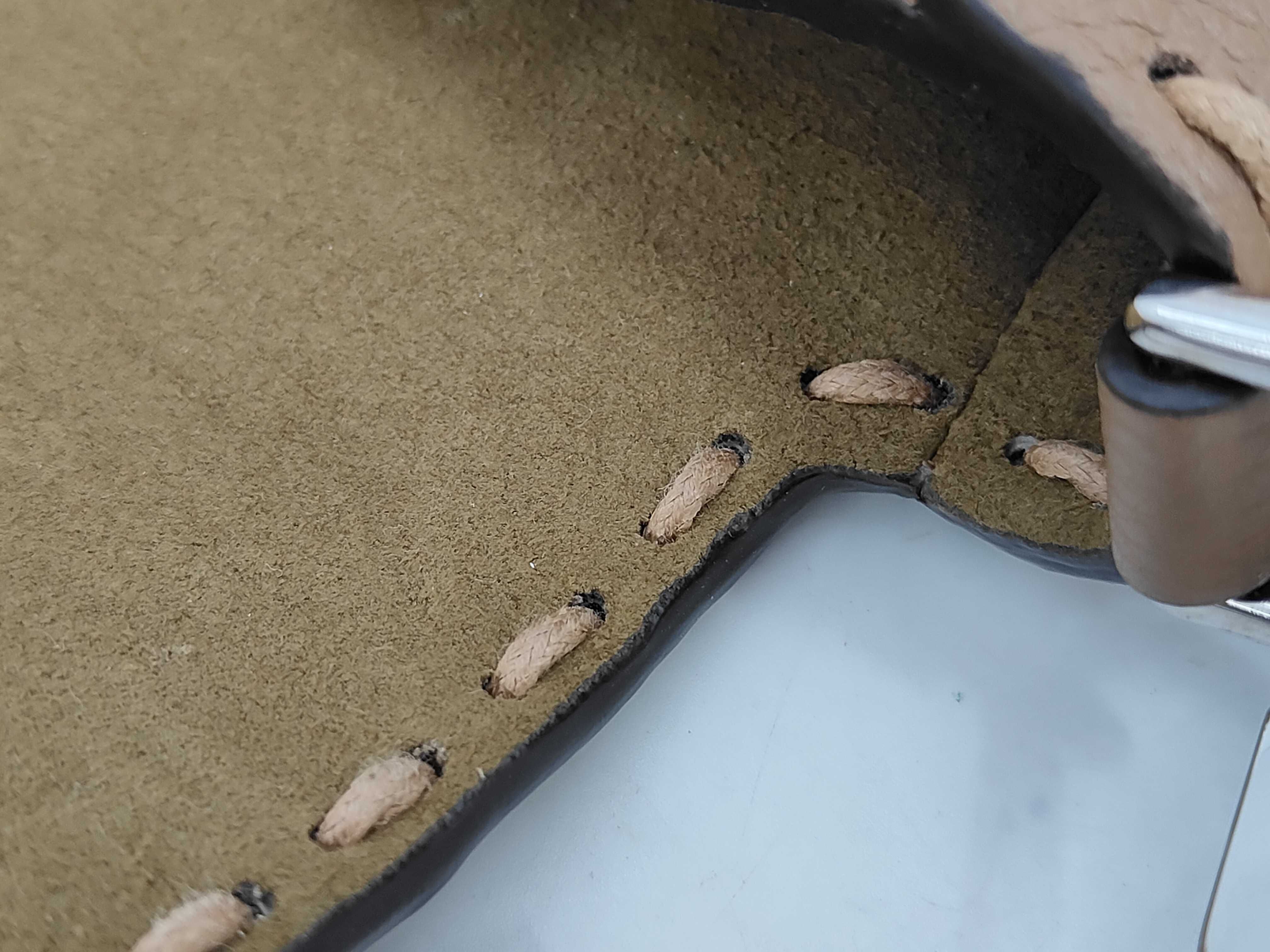 Selleria Mamma Bucket 2-way Leather Handbag — view 9