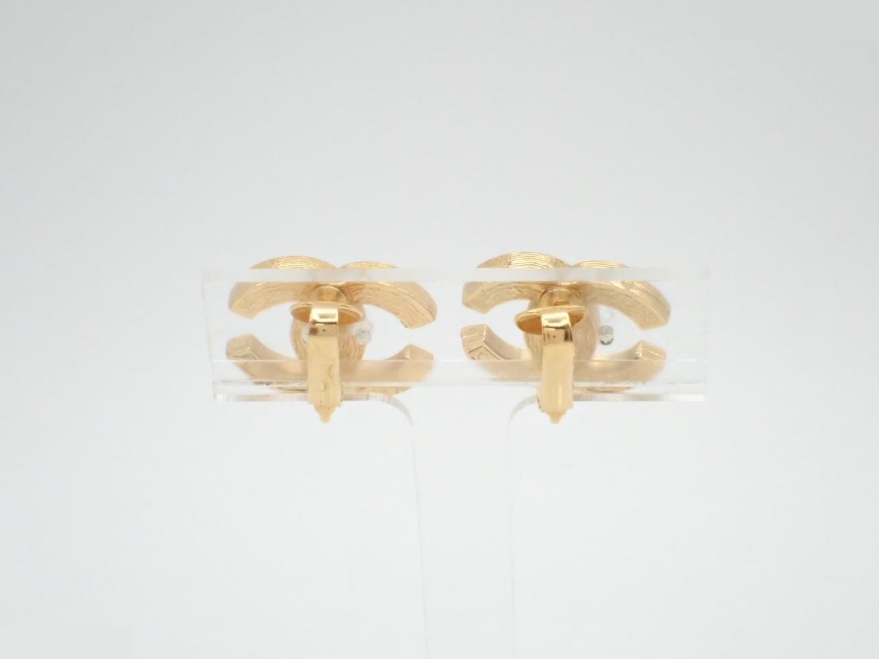 earrings — view 2